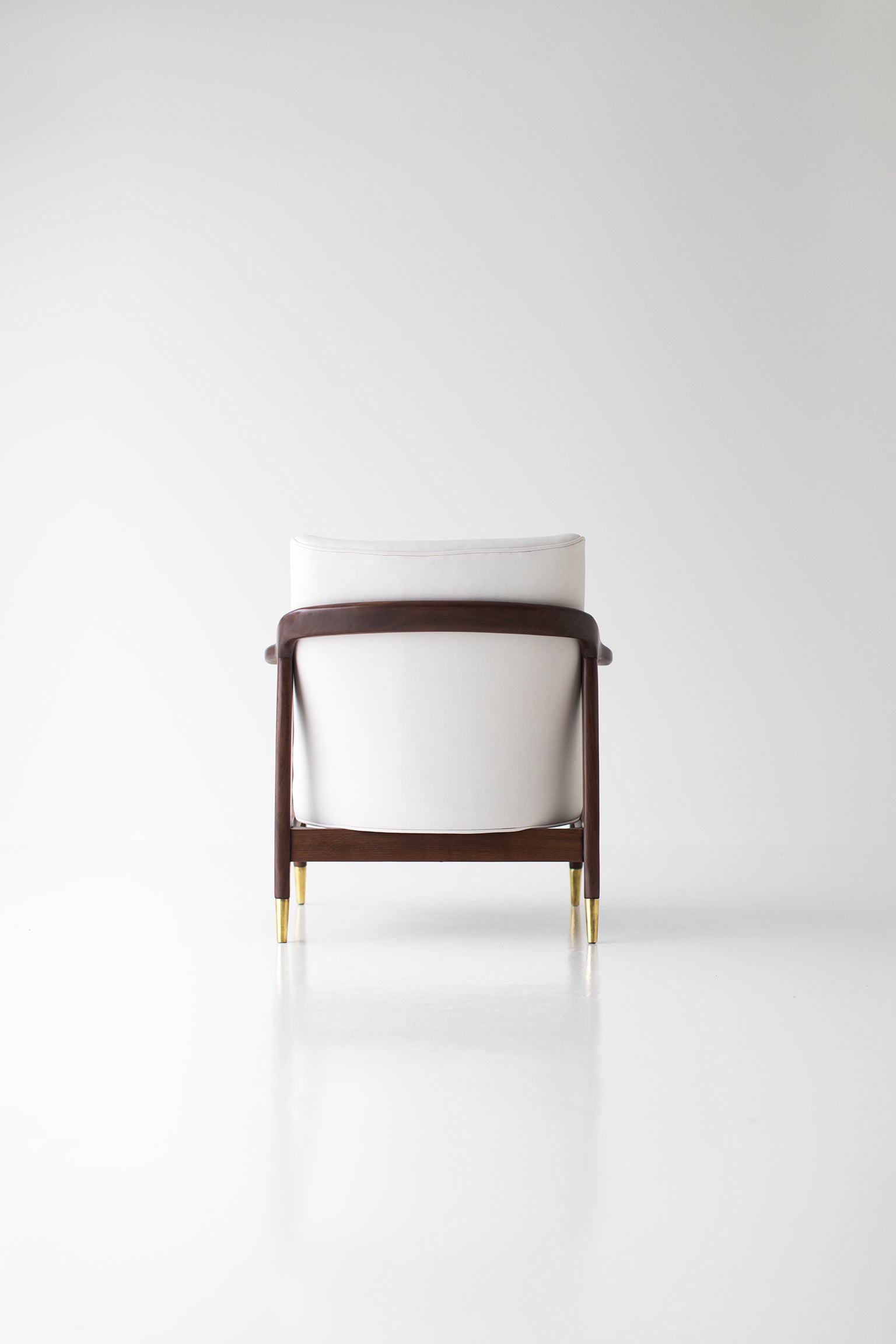 Mid Century Leather Lounge Chair - 01091801