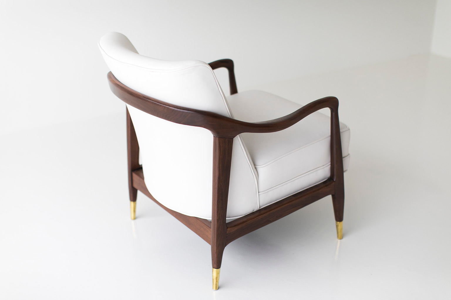 Mid Century Leather Lounge Chair - 01091801