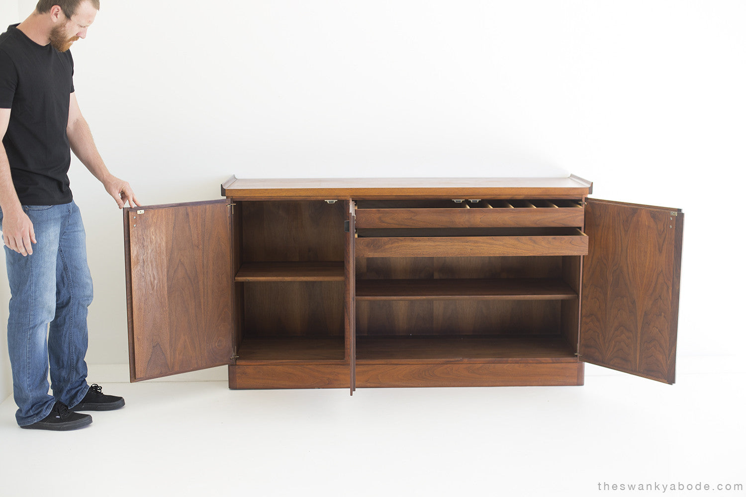 Mid Century Walnut Credenza - 01191601