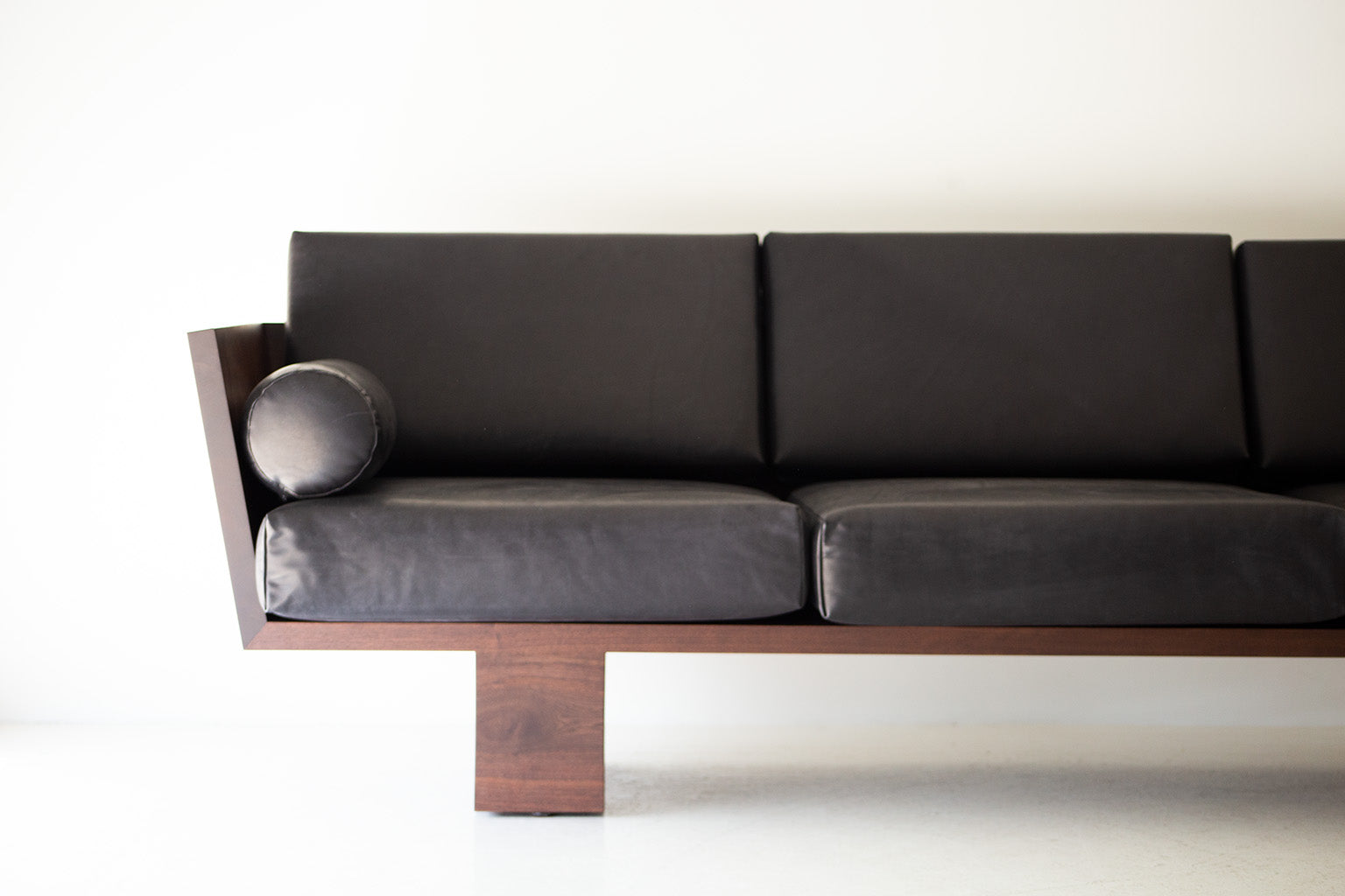 Modern Walnut Leather Sofa - The Suelo - 3022