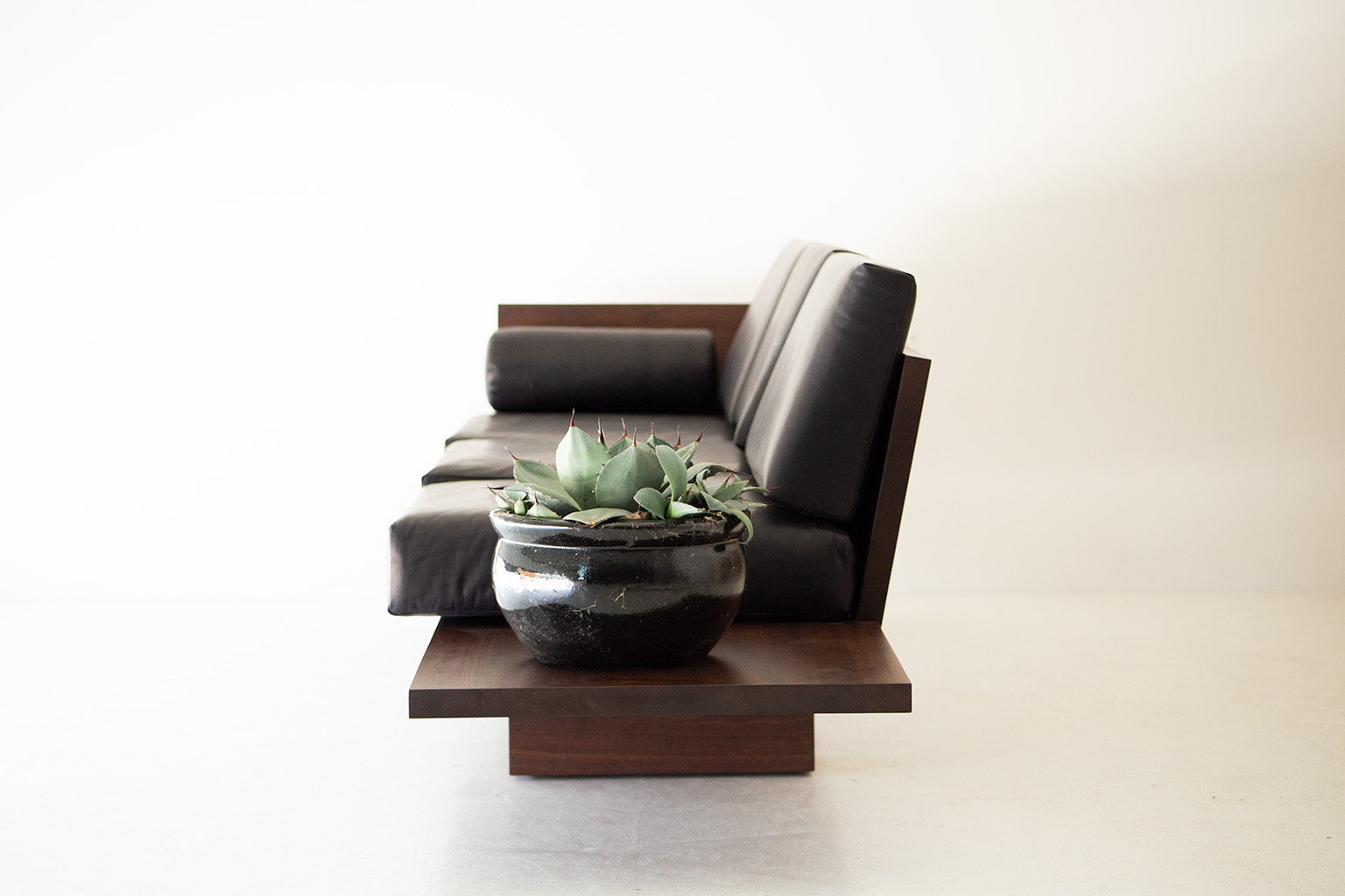 Modern Walnut Leather Sofa - The Suelo® - 3022