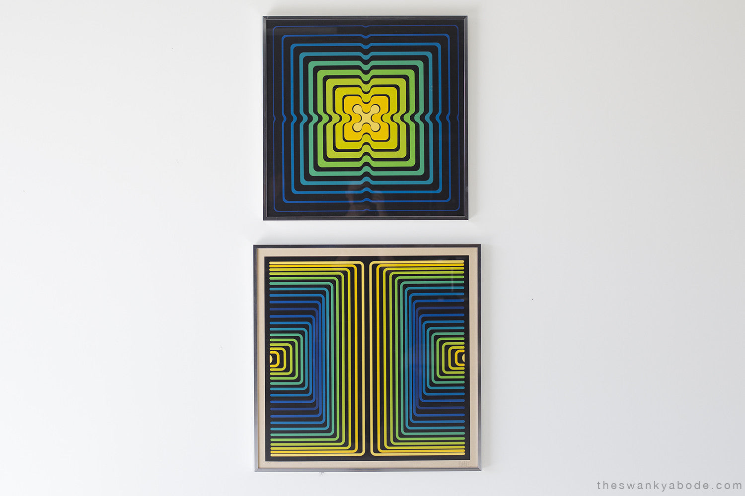 Pair of Yvaral Serigraphs by Jean Pierre Vasarely - 01181614