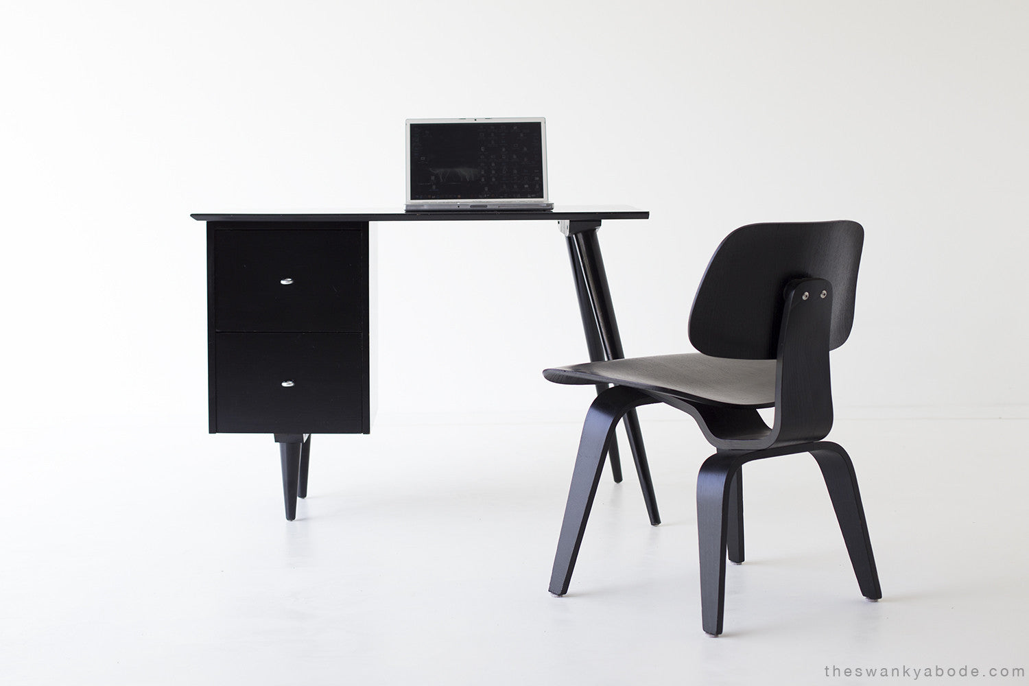 Paul McCobb Desk, Planner Group - 01191603