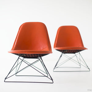 ray-charles-eames-lkr-1-lounge-chairs-herman-miller-01141624-01