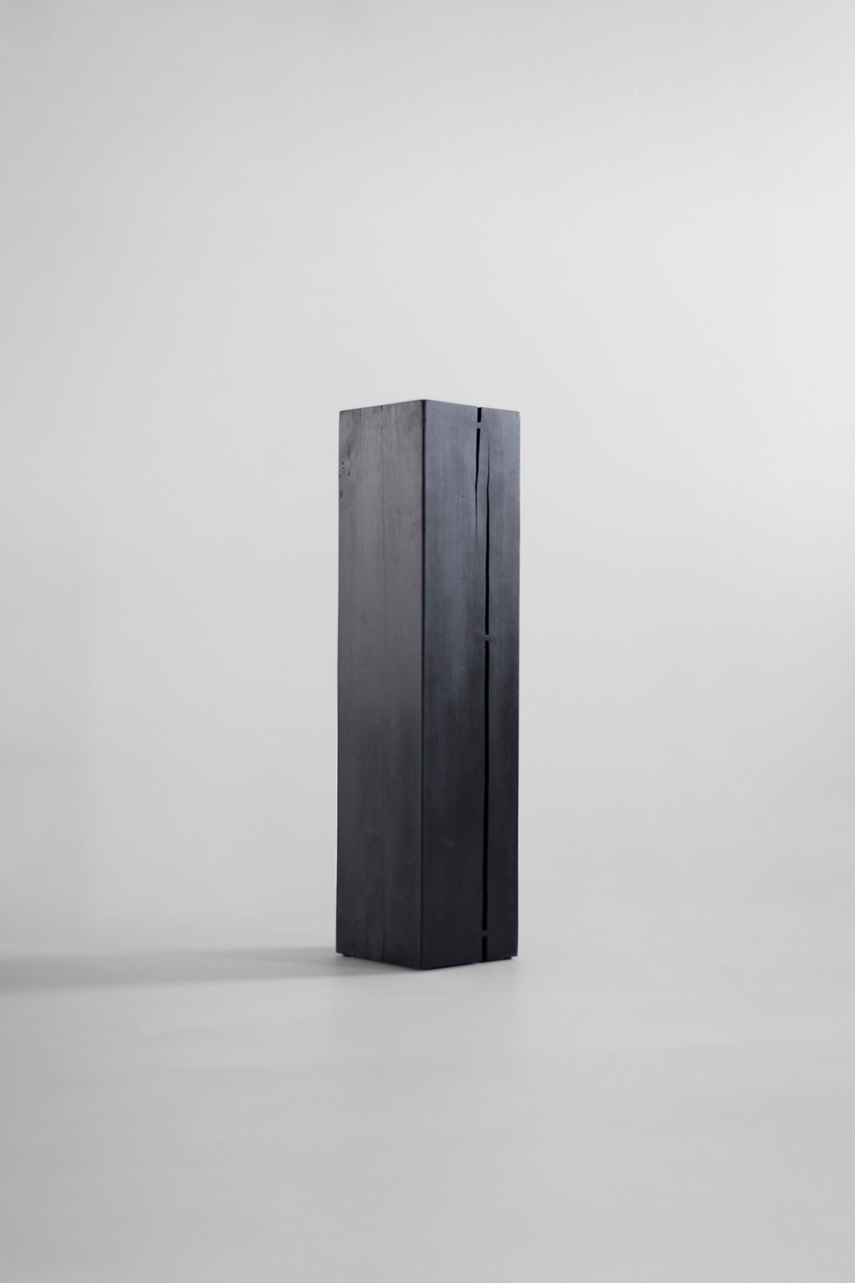 Black Art Plinth - 5726