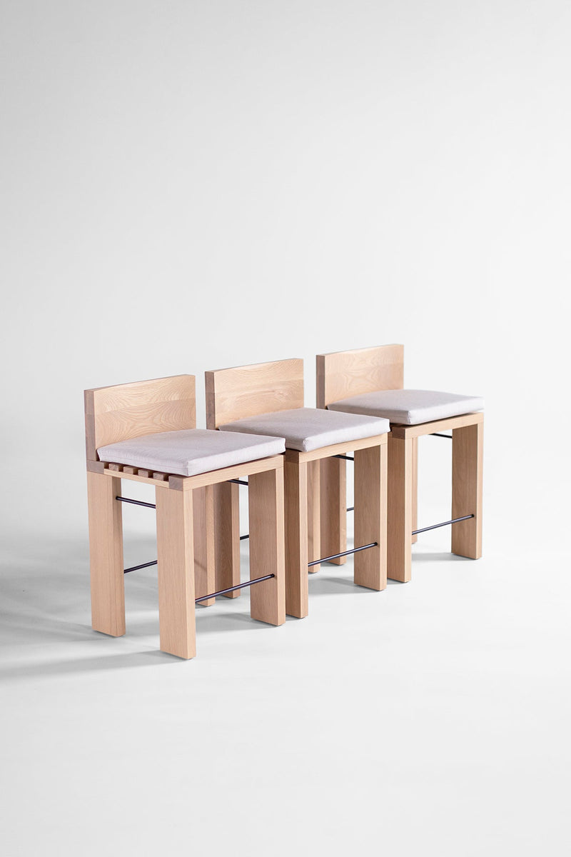 Bleached-Oak-Counter-Stools-Chile-03