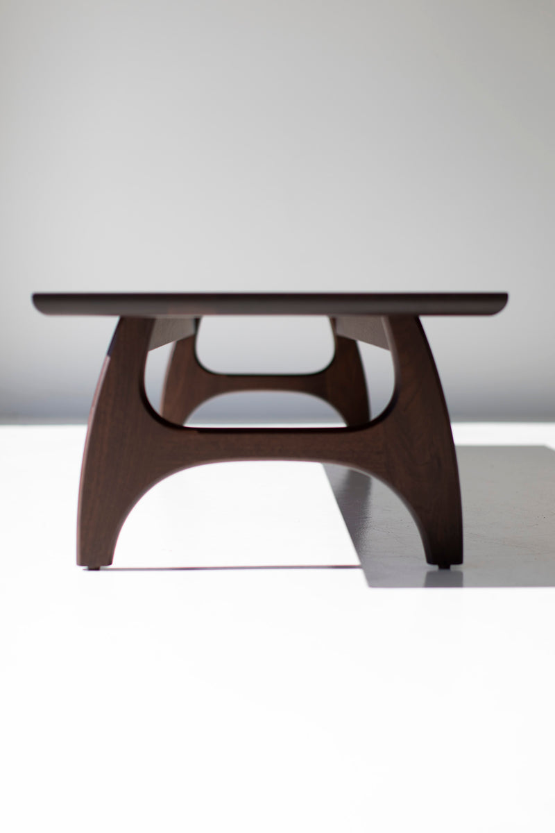 Close-up of the walnut wood grain on the coffee table