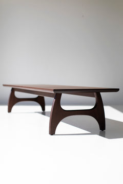 Detail of the matte finish on the walnut coffee table