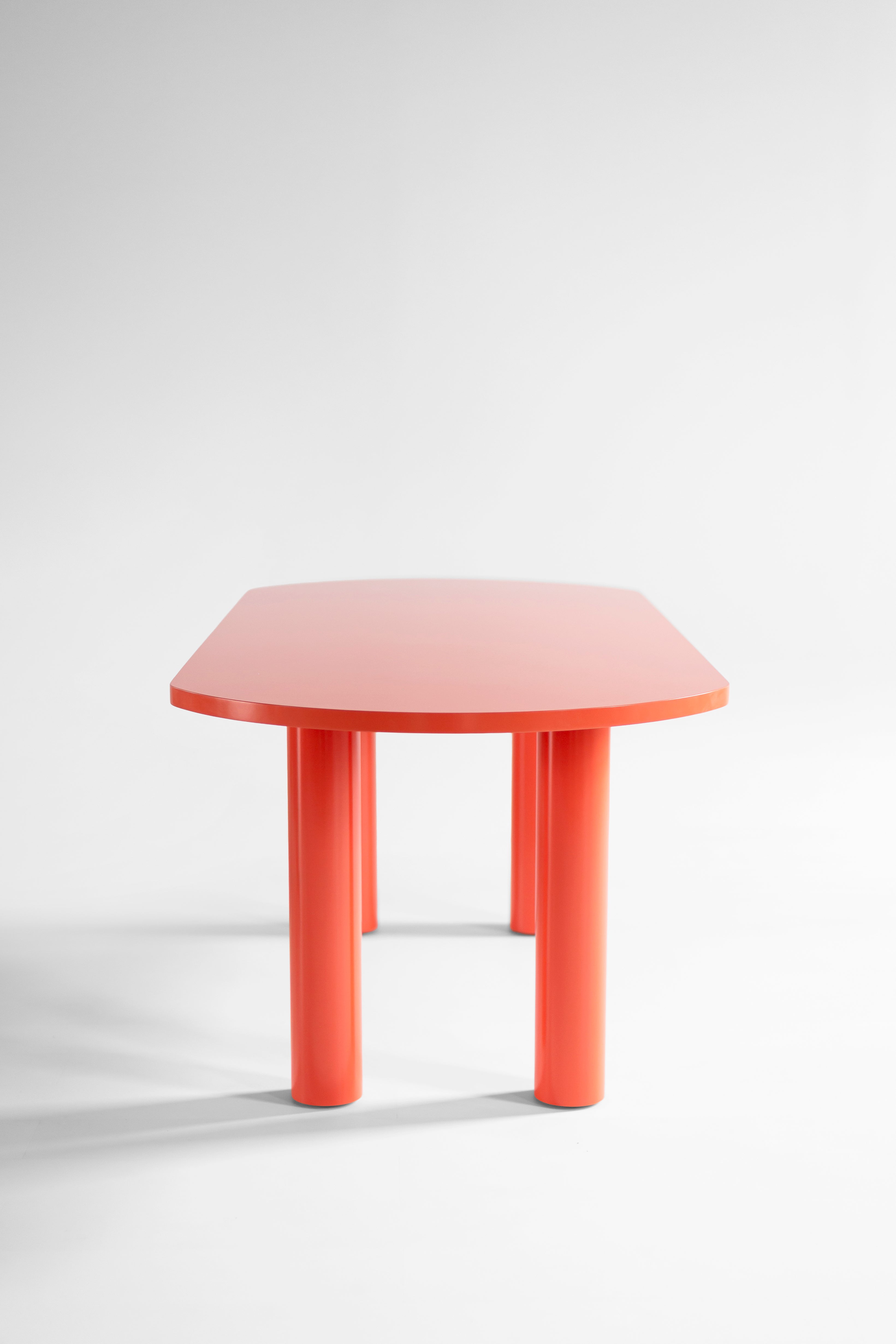 Cava Dining Table in Bright Coral Lacquer - 3526