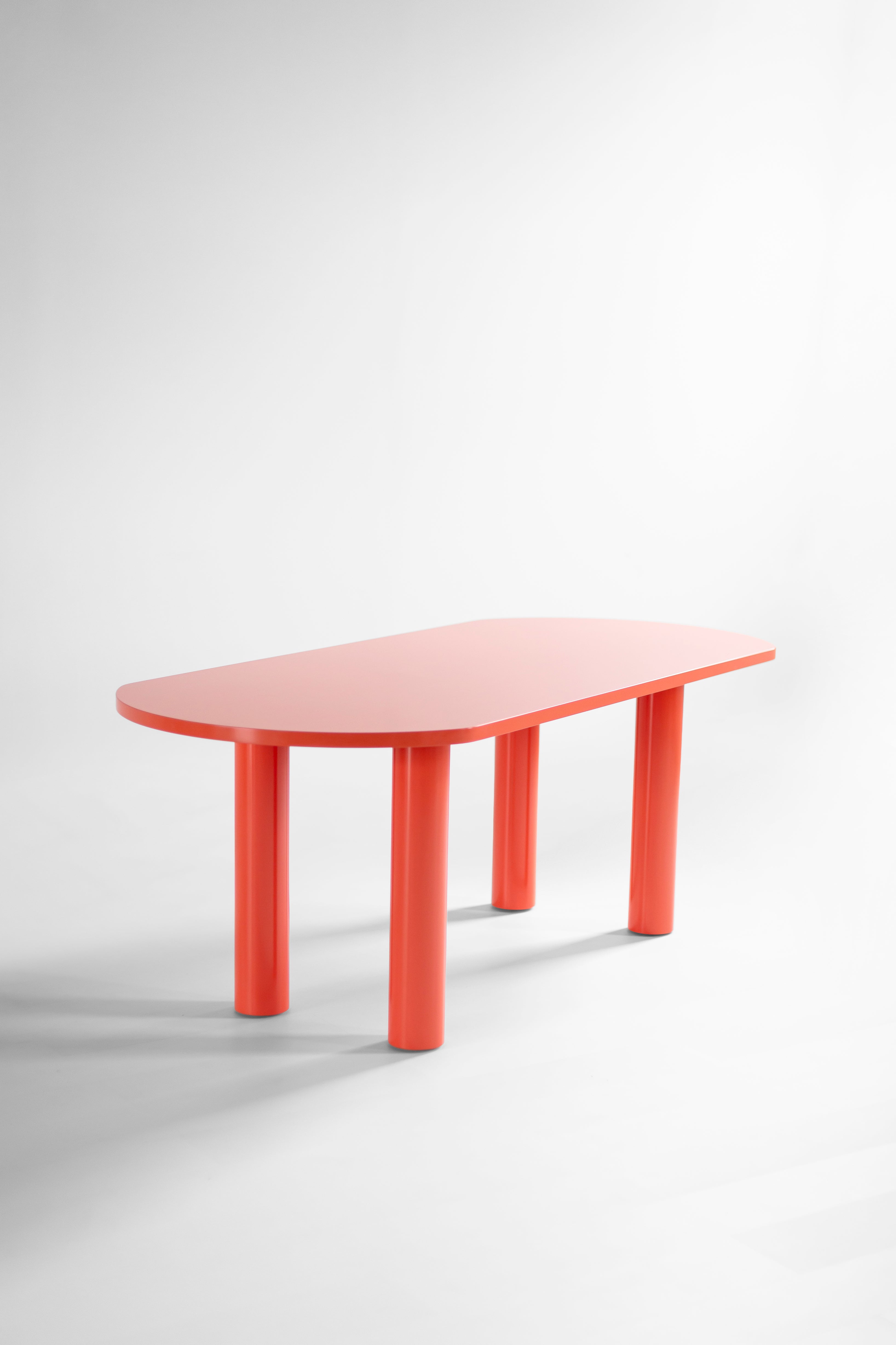 Cava Dining Table in Bright Coral Lacquer - 3526