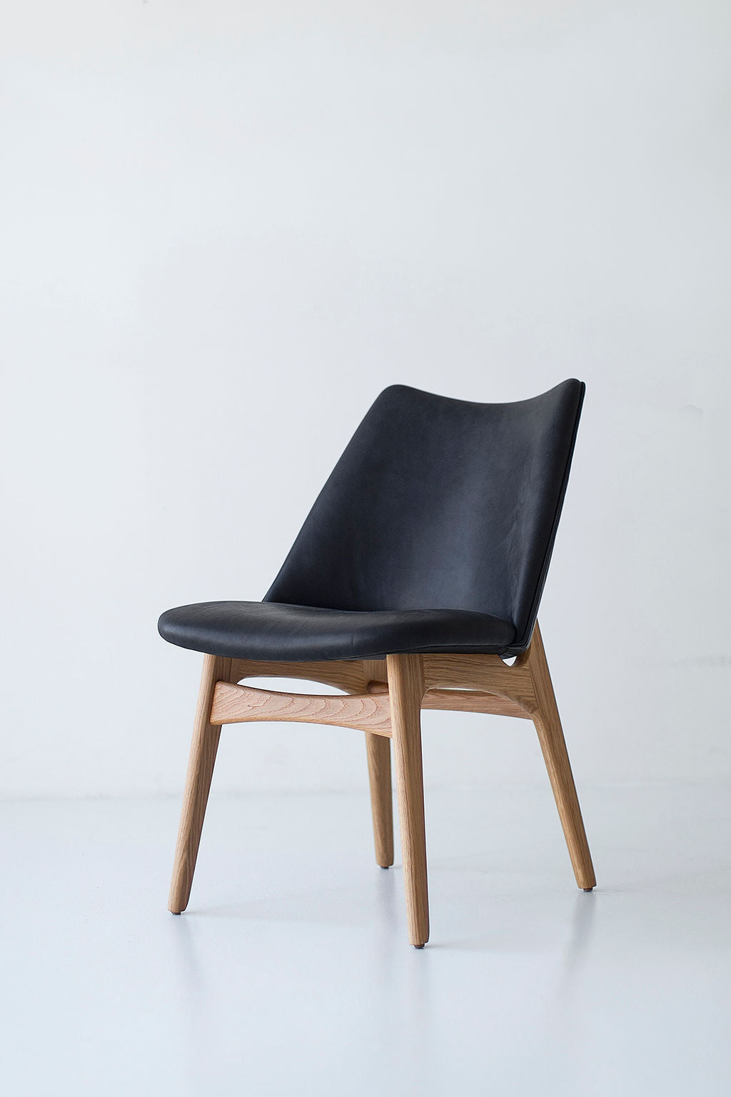 Craft Scoop Dining Side Chair - 2507