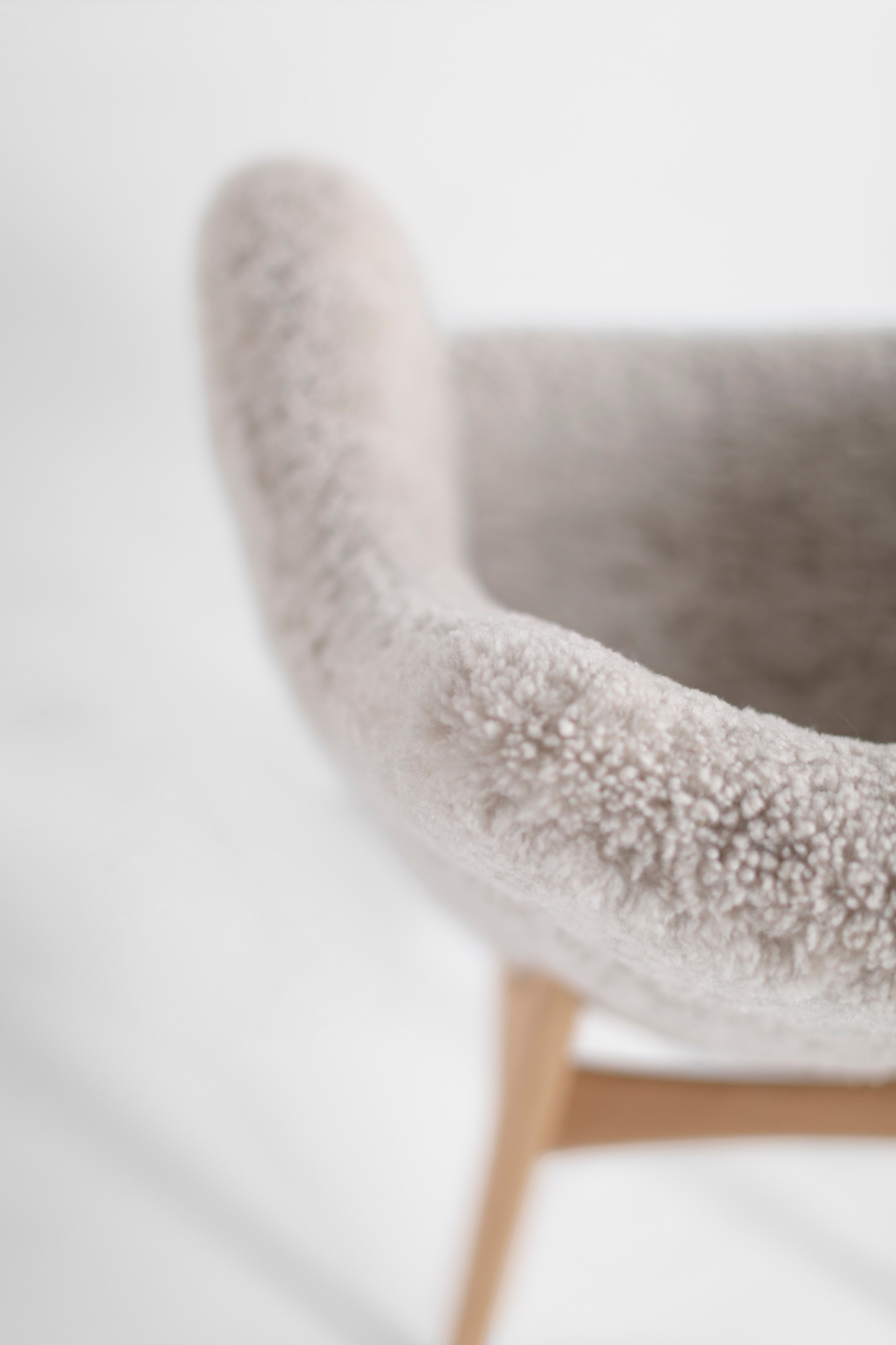 Executive Dining Chair In Fur - 2501