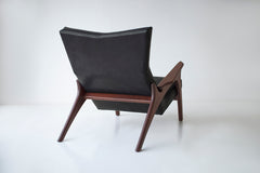 Overhead view of a leather lounge chair seat cushion
