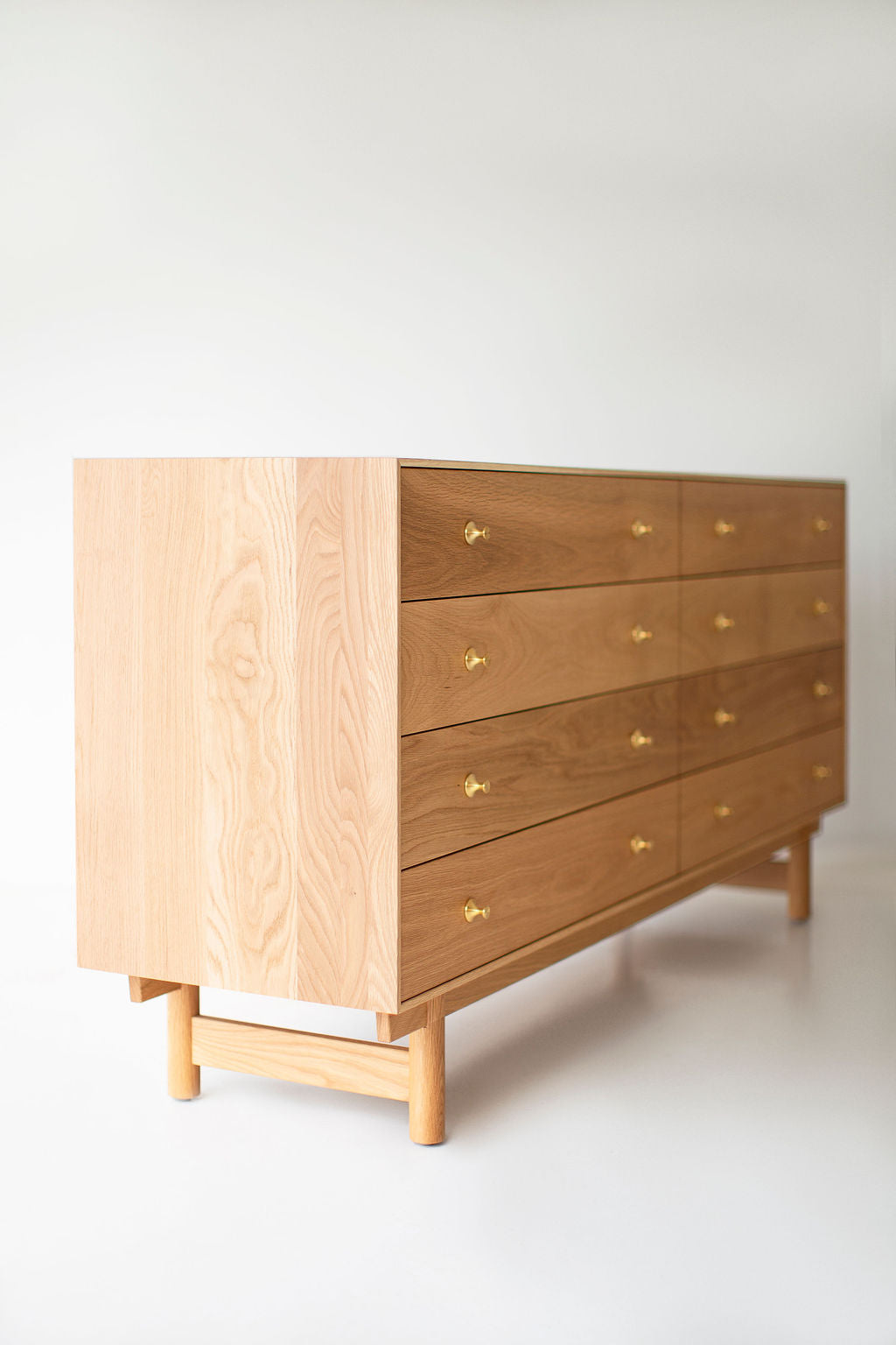 Lawrence Peabody Oak 8 Drawer Dresser