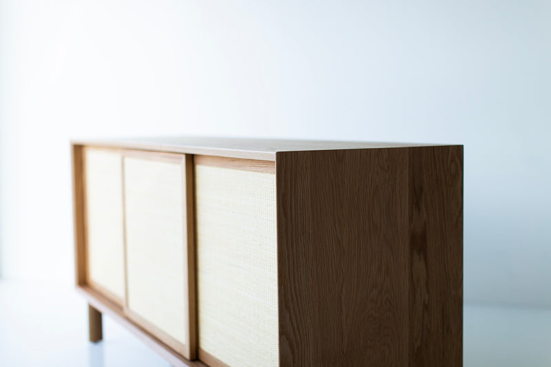 Adjustable interior shelf behind the cane doors