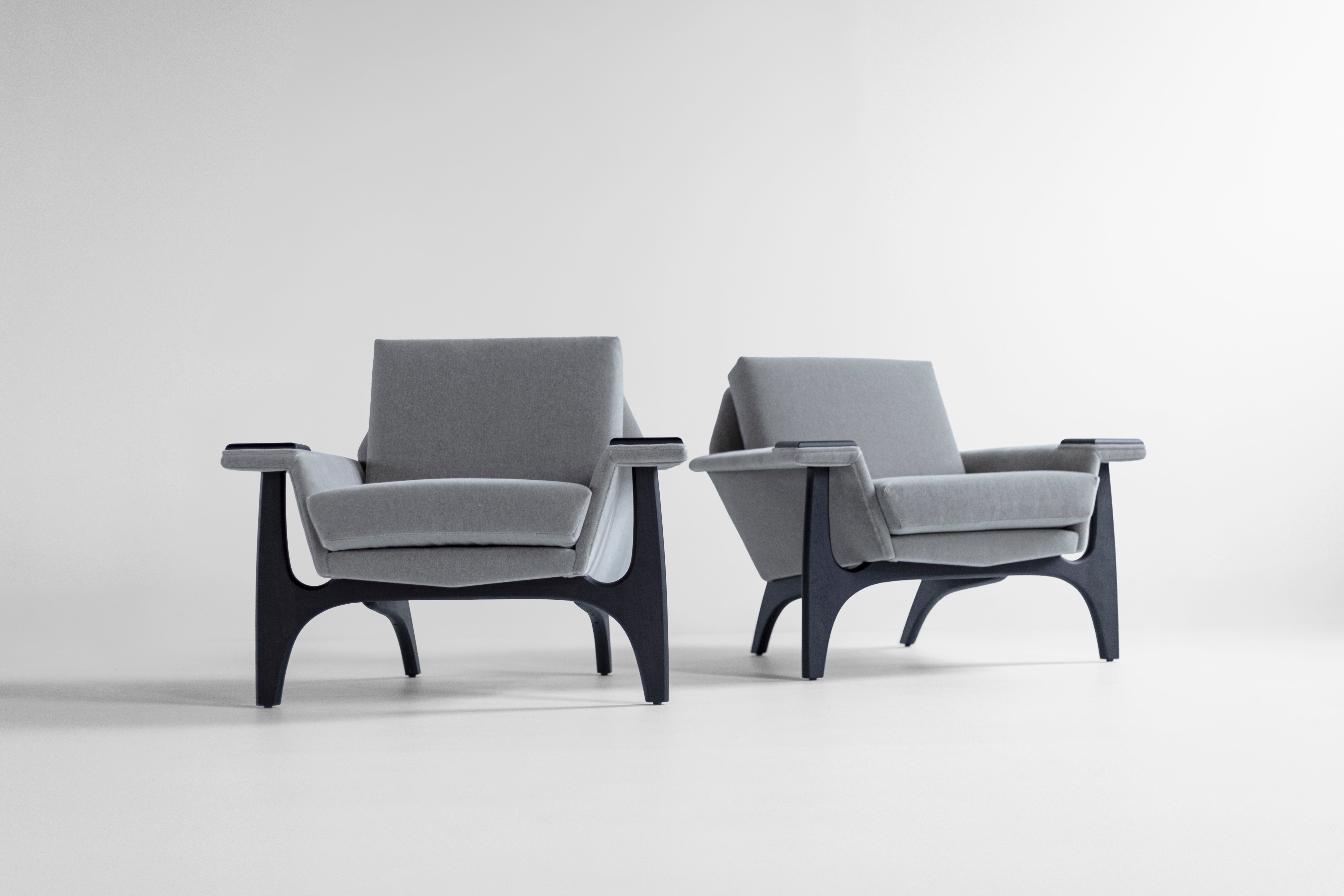 Low Lounge Chair - 1522