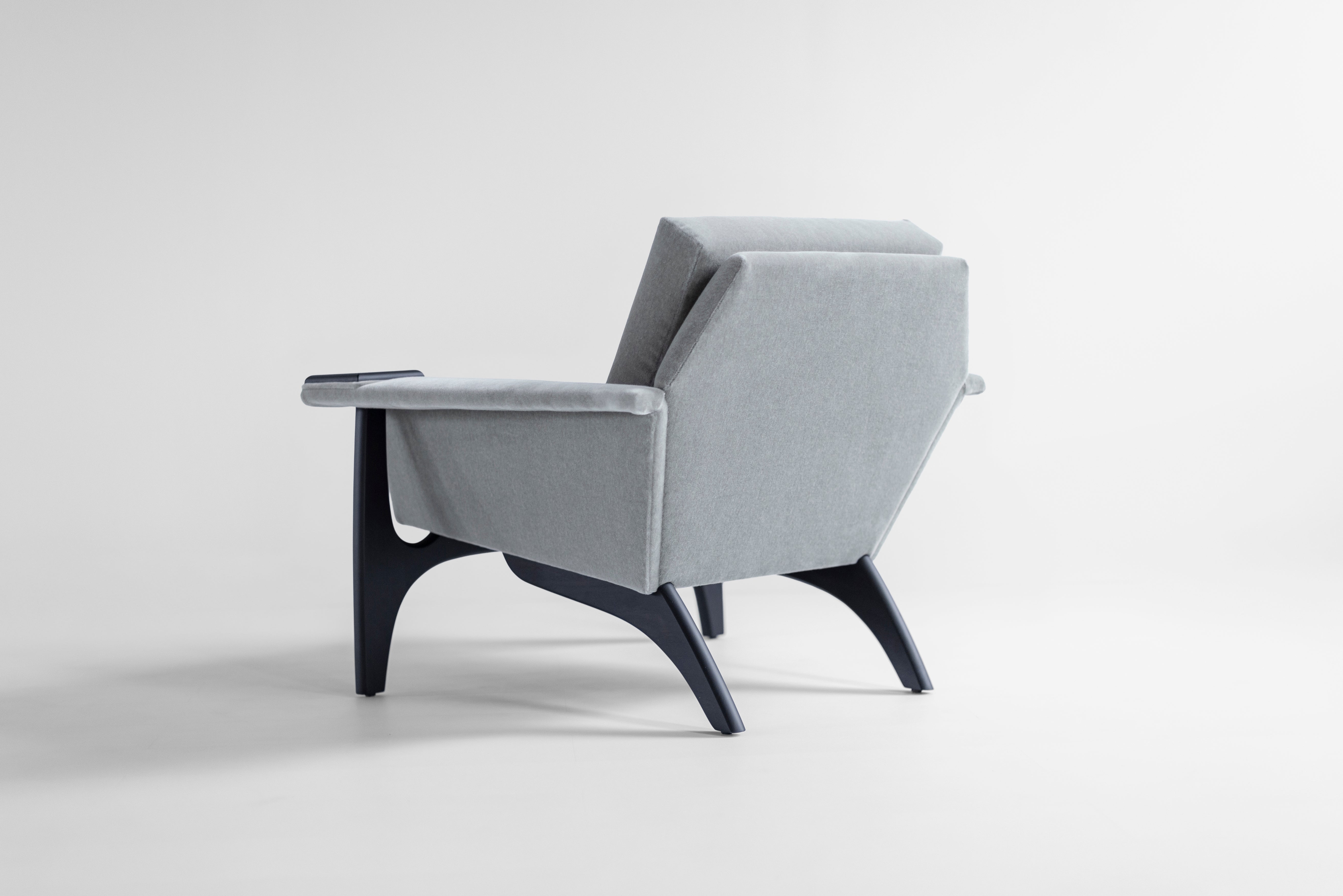 Low Lounge Chair - 1522