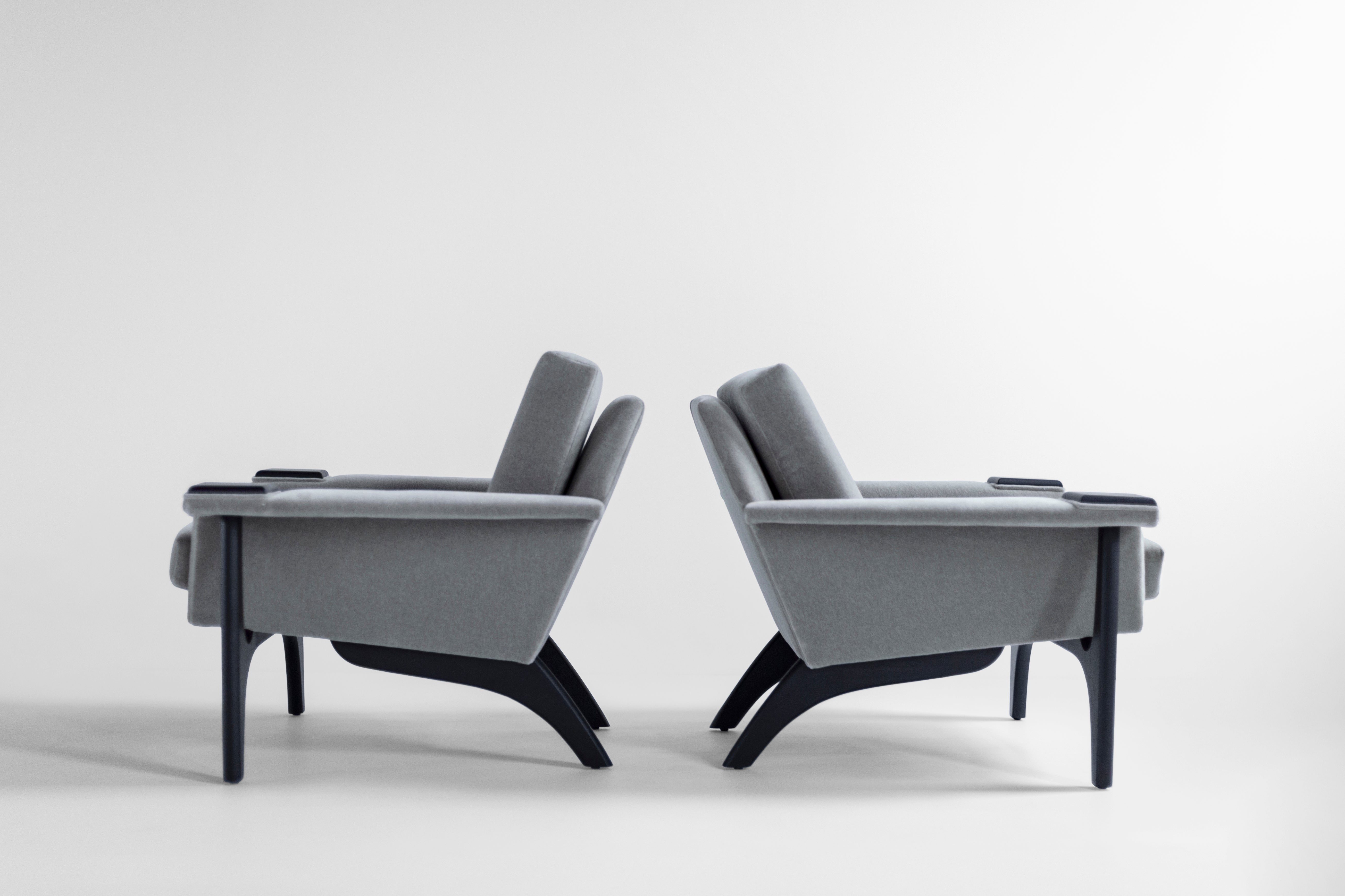Low Lounge Chair - 1522