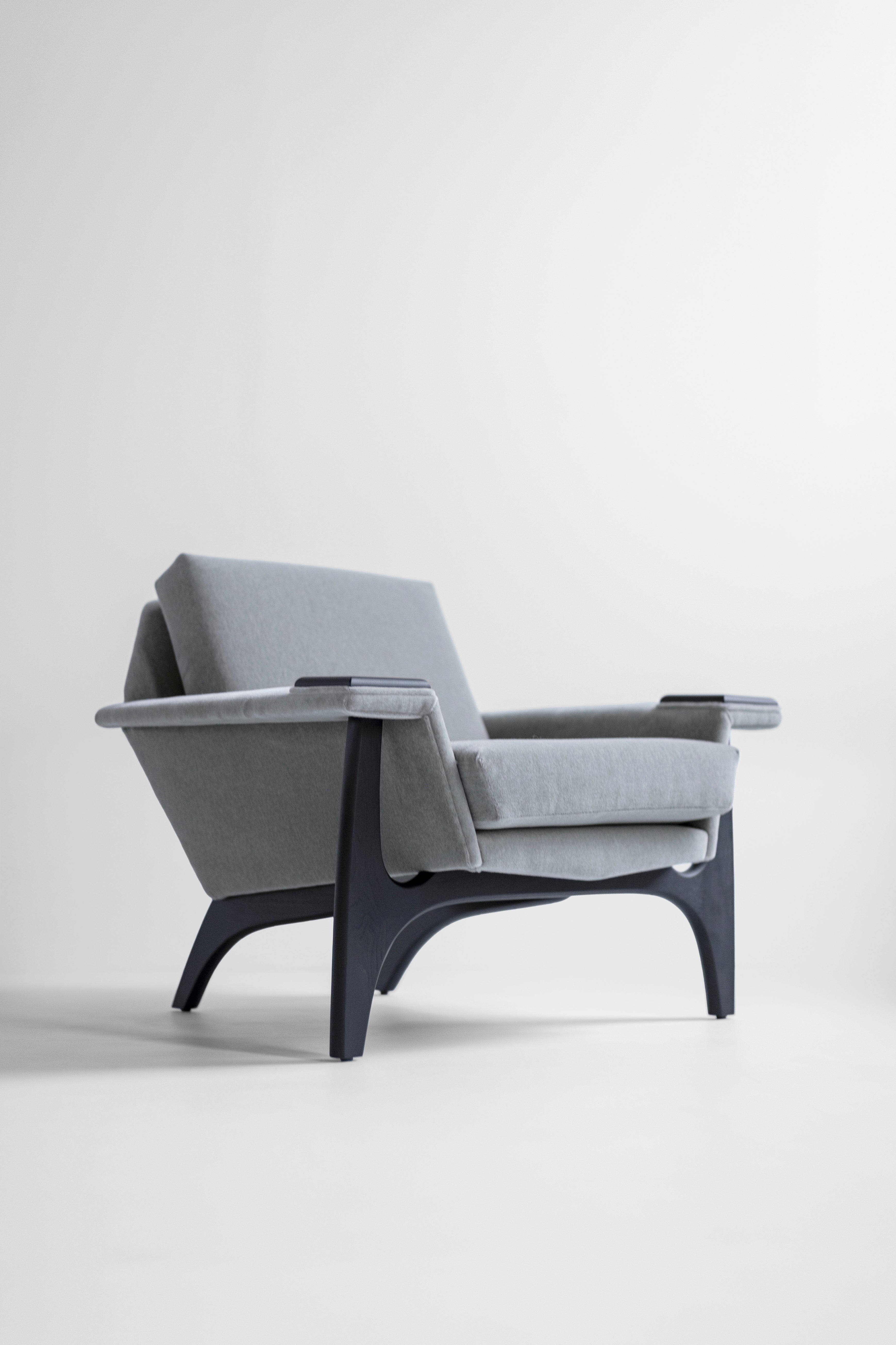 Low Lounge Chair - 1522