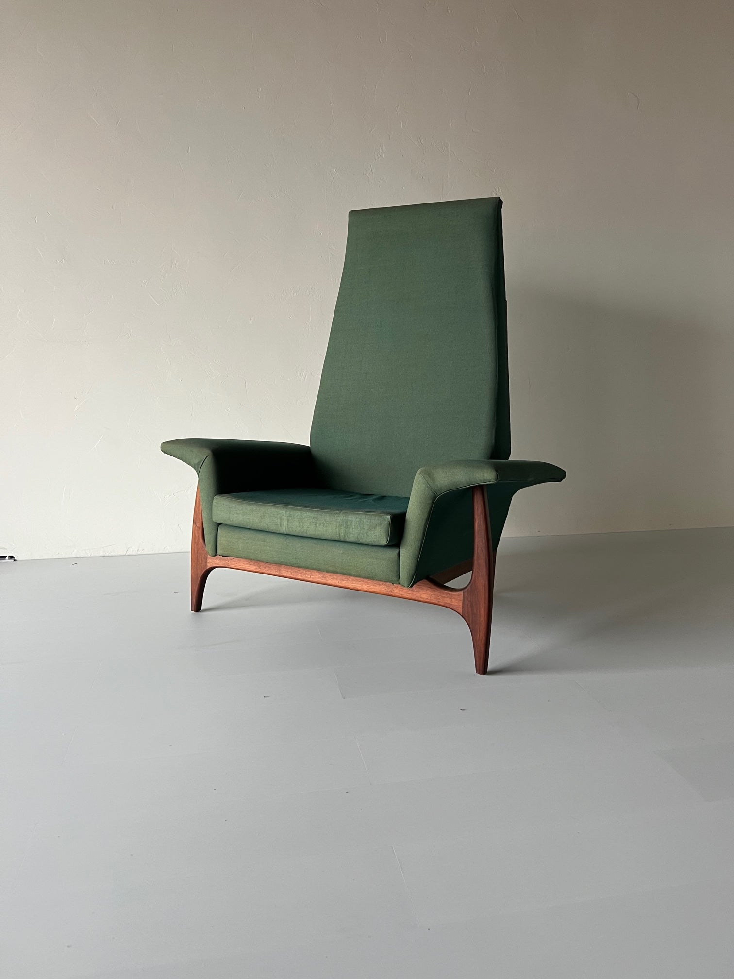 Mid Century Modern Deco House High Back Lounge Chair