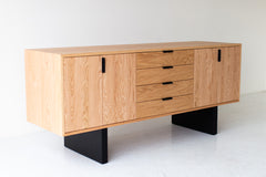 Detail of the natural oak grain and matte finish