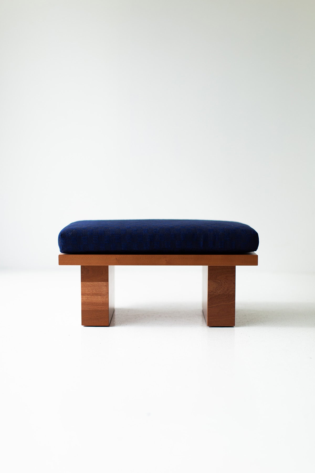 Modern-Patio-Furniture-Suelo-Chair-Ottoman-09