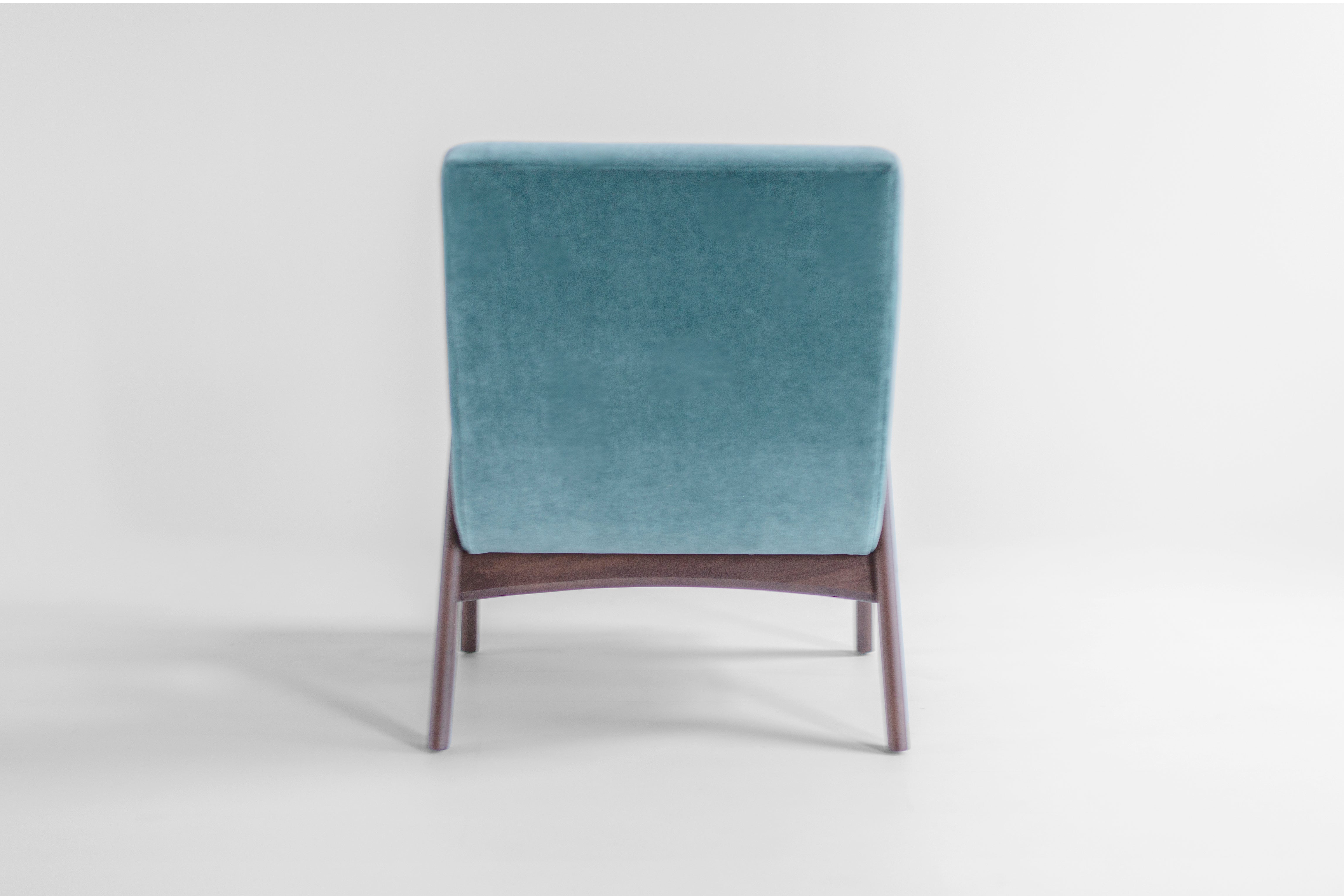 Modern Scoop Lounge Chair - 2505