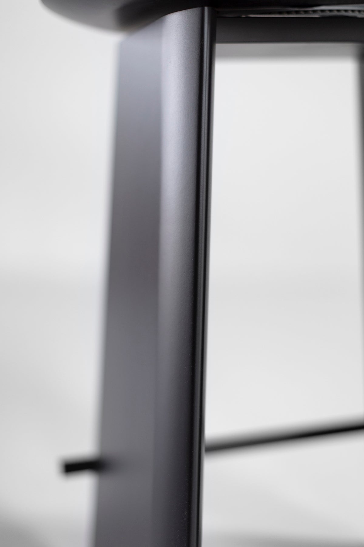 Modern Swivel Counter Stool - The Soba - 5526