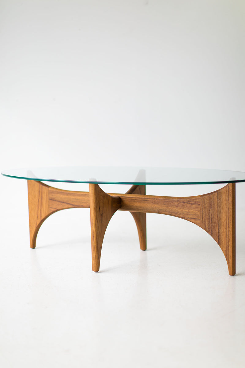 Side profile of the oval teak coffee table