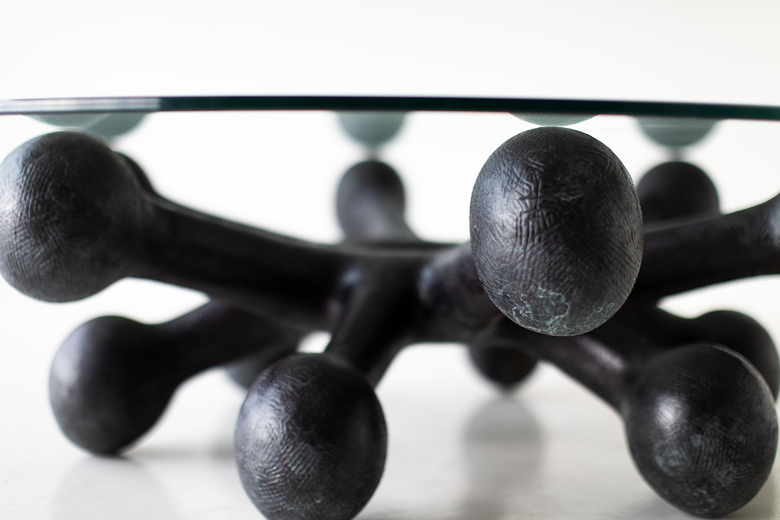 Modern Black Coffee Table in Solid Bronze - 1603