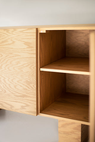 Oak Suelo Buffet, Image 3