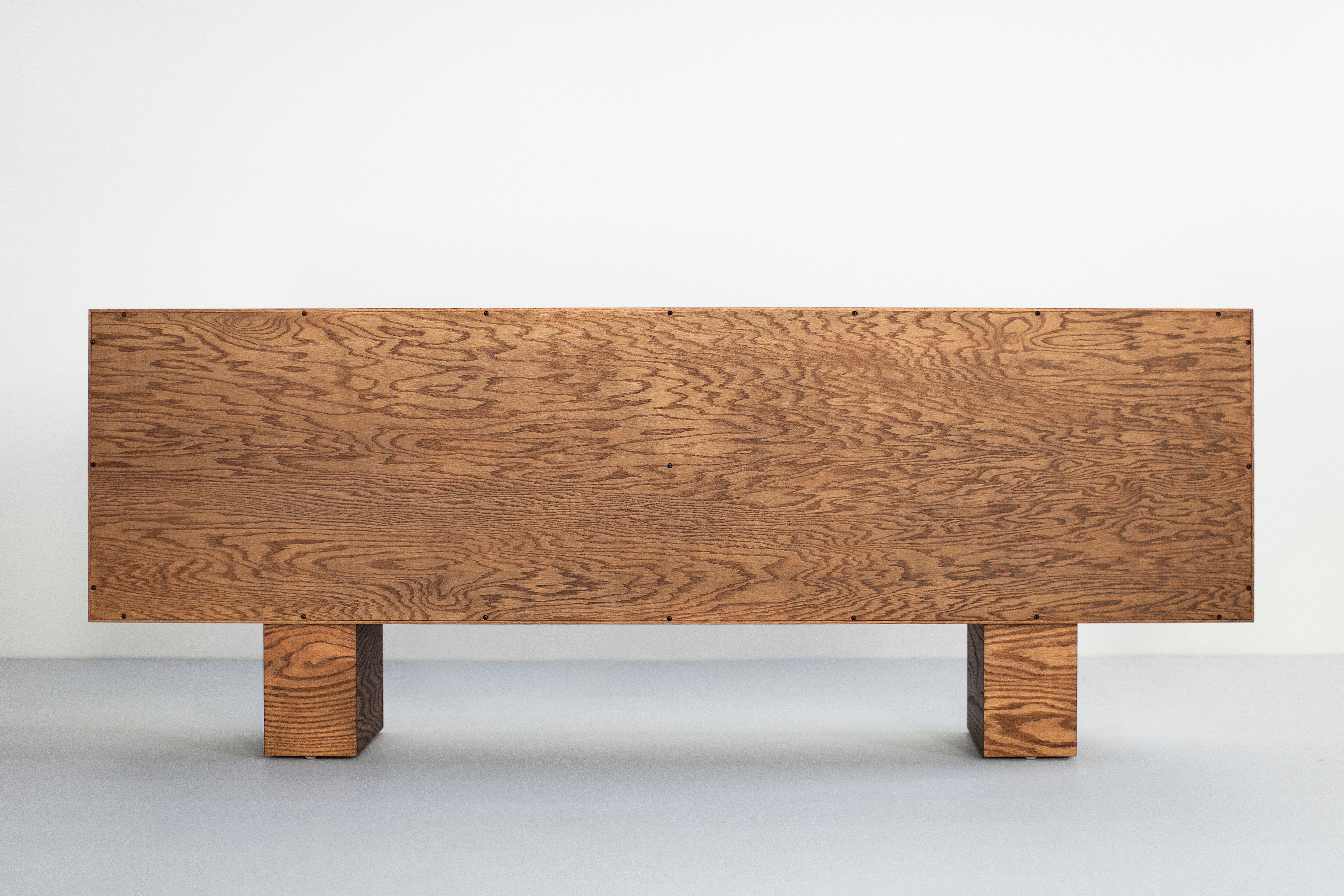 Oak Suelo® Credenza - 0626