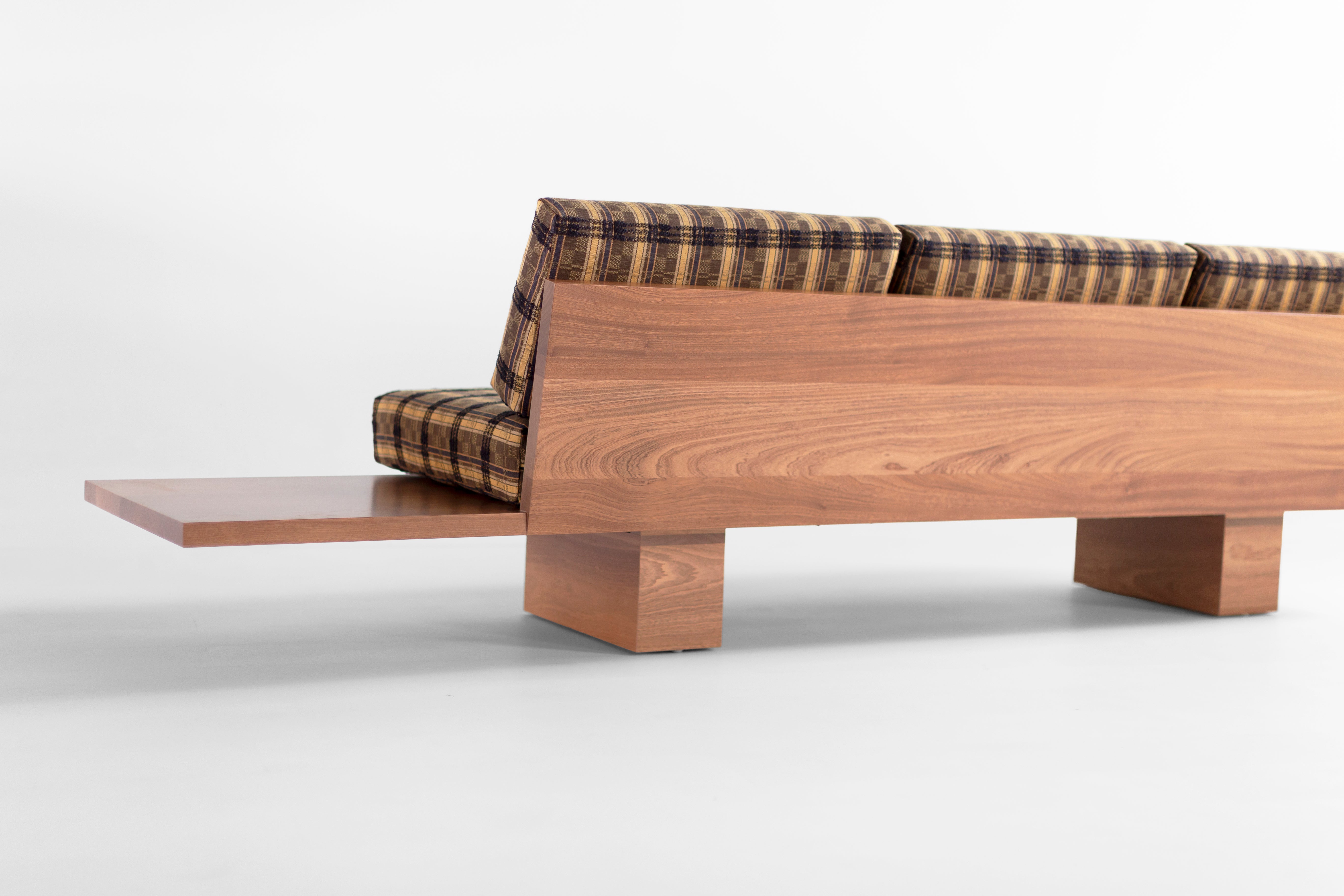 Outdoor Suelo® Sofa with Side Table Extension - 3126