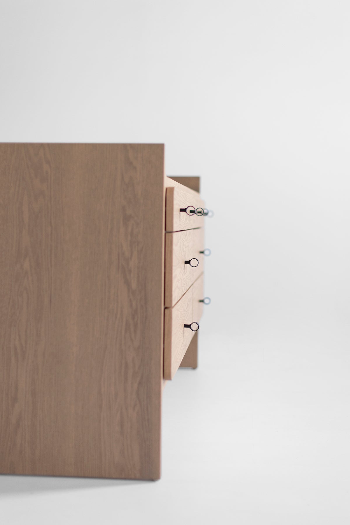 Parker Dresser in Weathered Oak - 4526