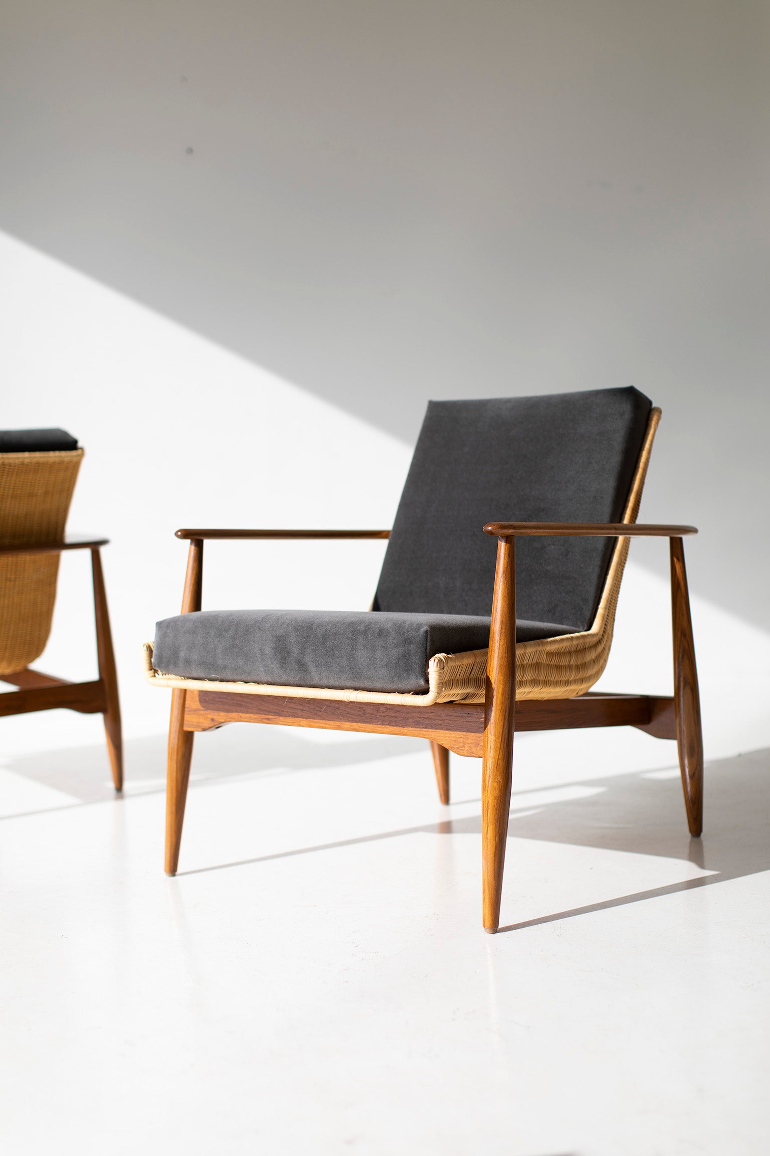 Peabody Modern Wicker Lounge Chairs - 1806P