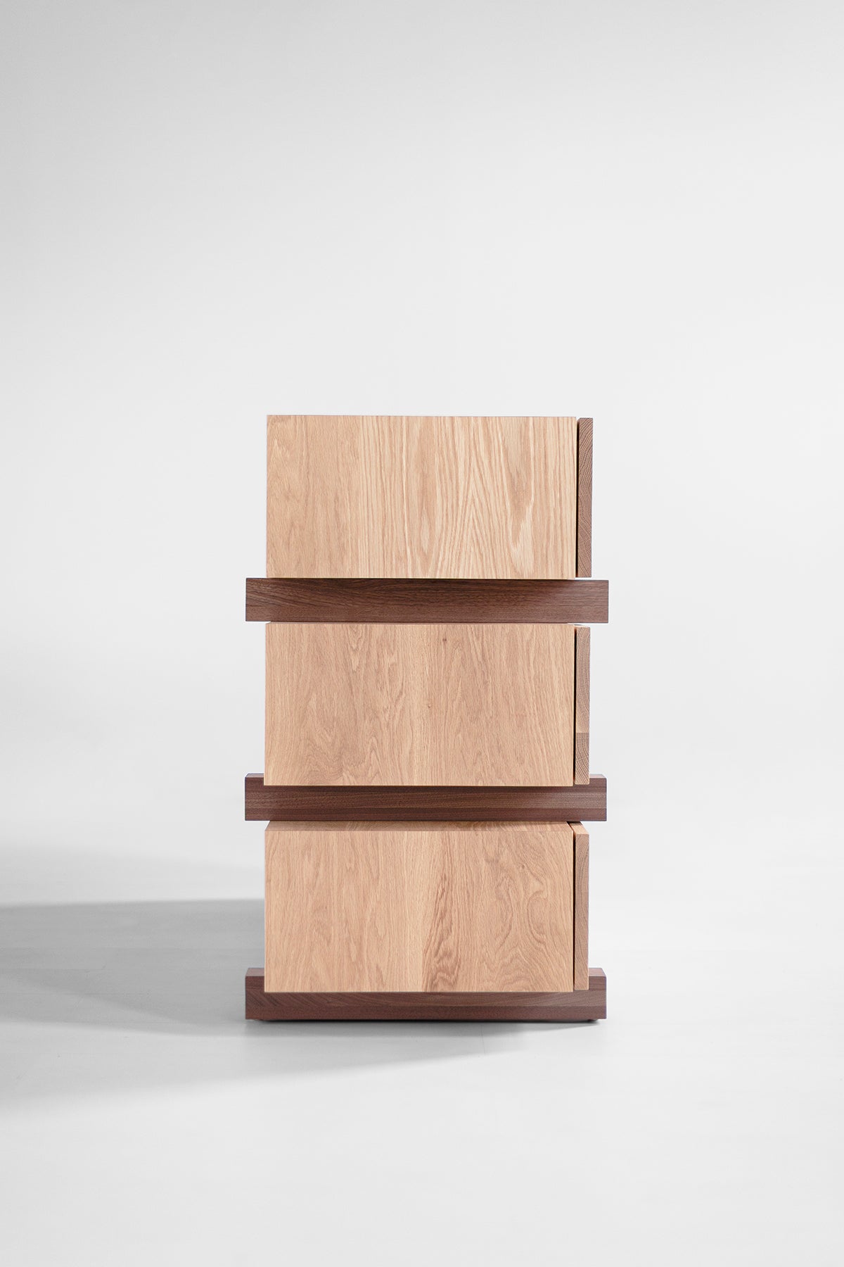 Santa Fe Small Dresser in White Oak - 5426