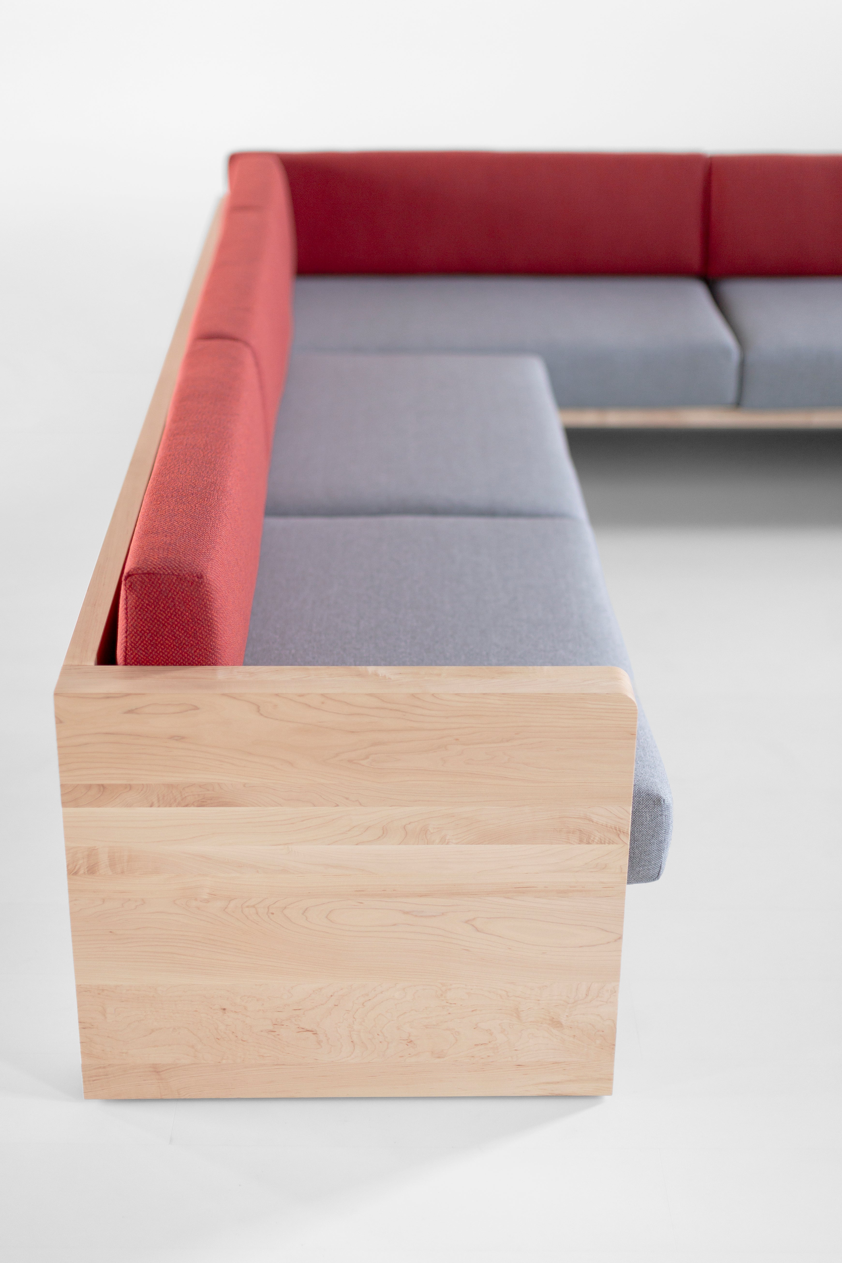 The Selvi Sectional in Maple - 2926
