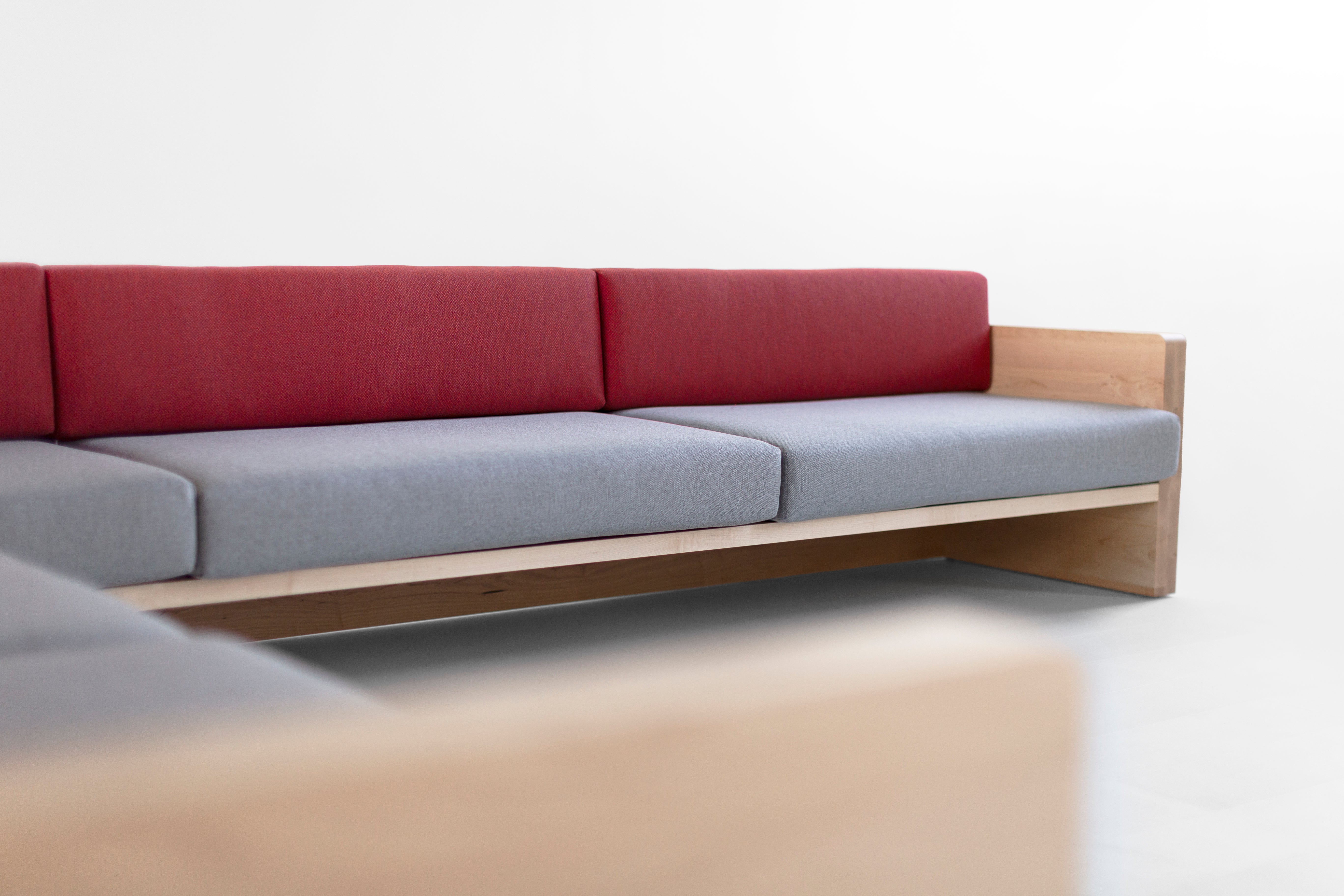 The Selvi Sectional in Maple - 2926