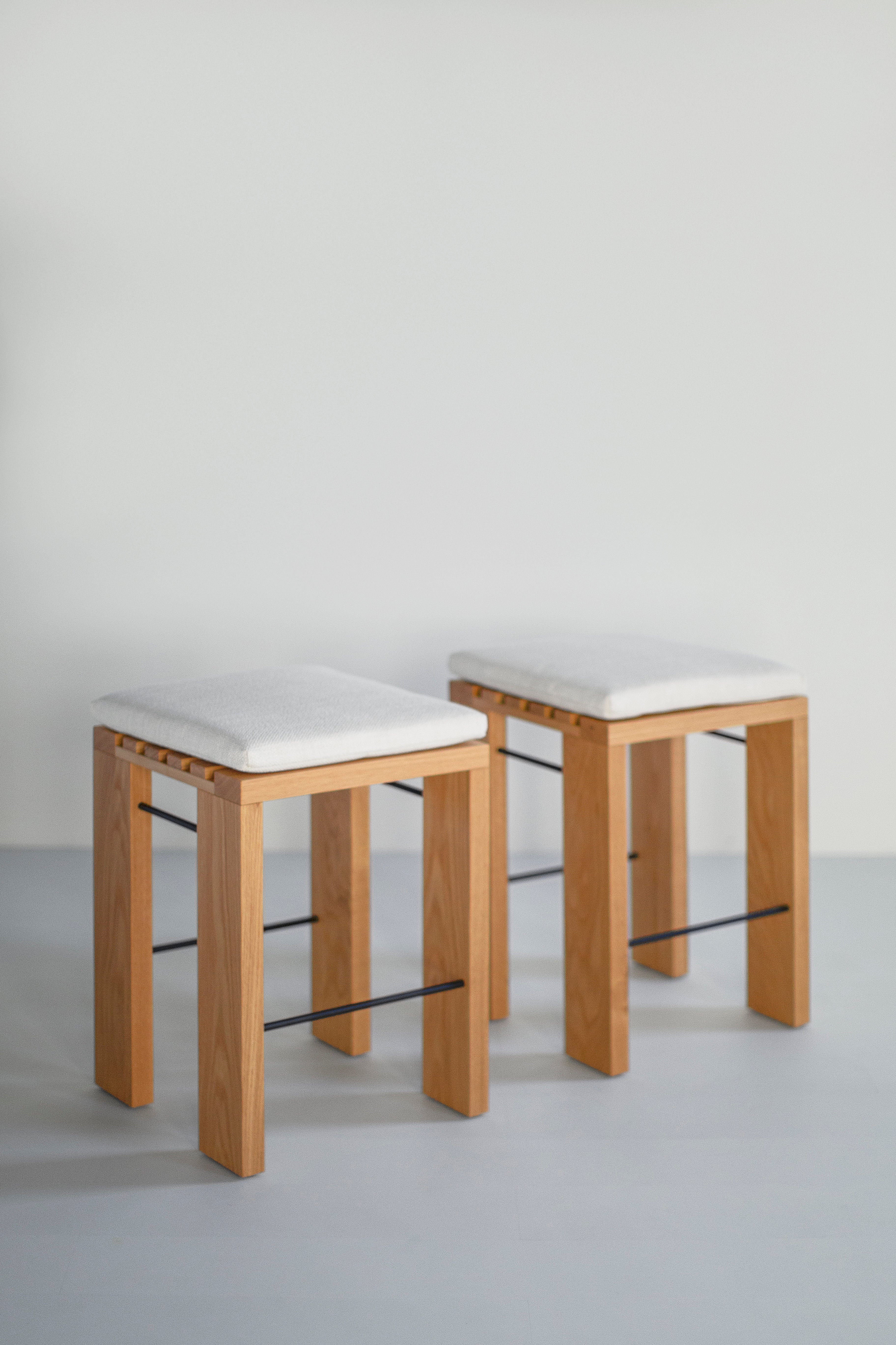Simple White Oak Counter Stool - 0726