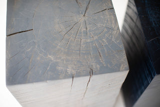 Top of the slate grey square maple stump with natural cracking