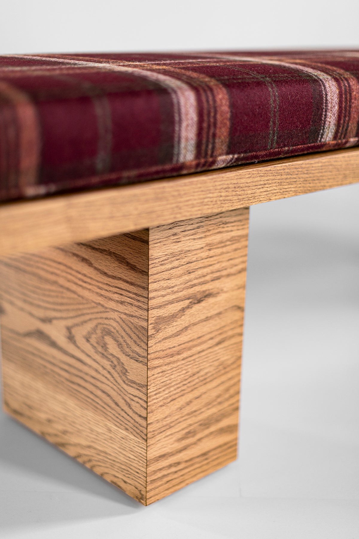 Suelo® Bench in Oak - Caramel Finish - 3926