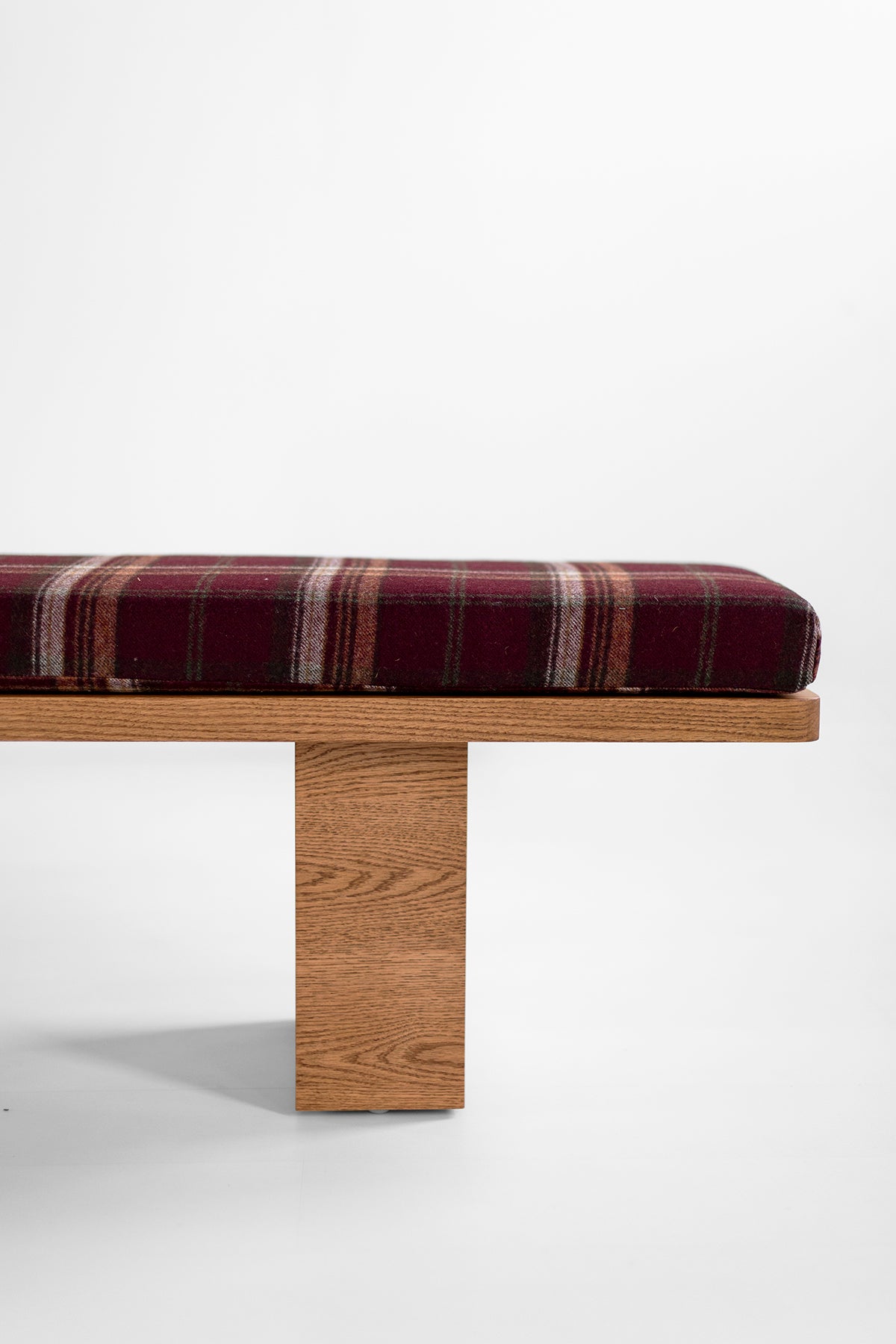 Suelo® Bench in Oak - Caramel Finish - 3926