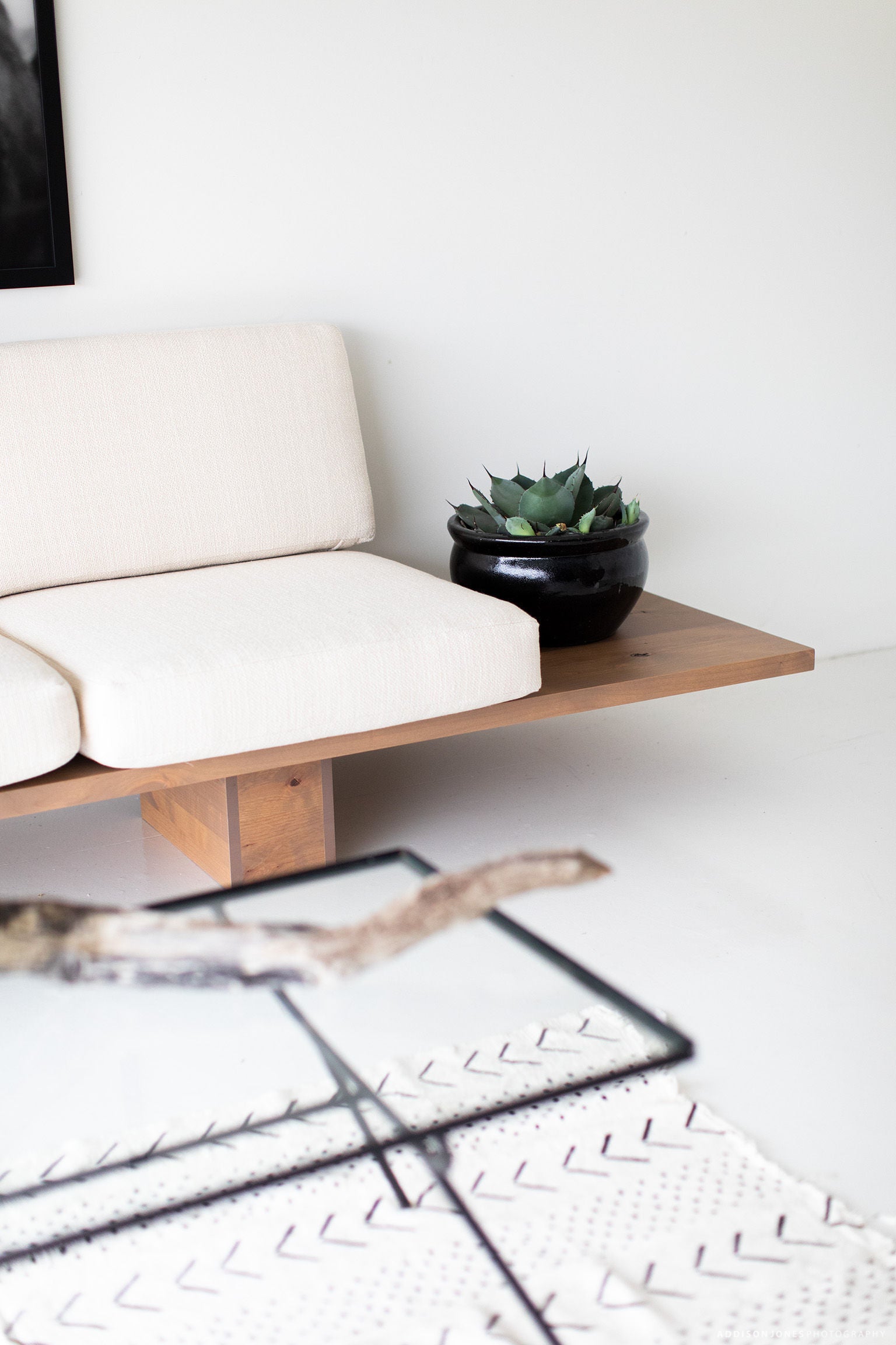 Suelo Modern Wood Sofa 