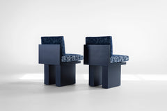 Close-up of the outdoor performance fabric cushion on a Suelo chair