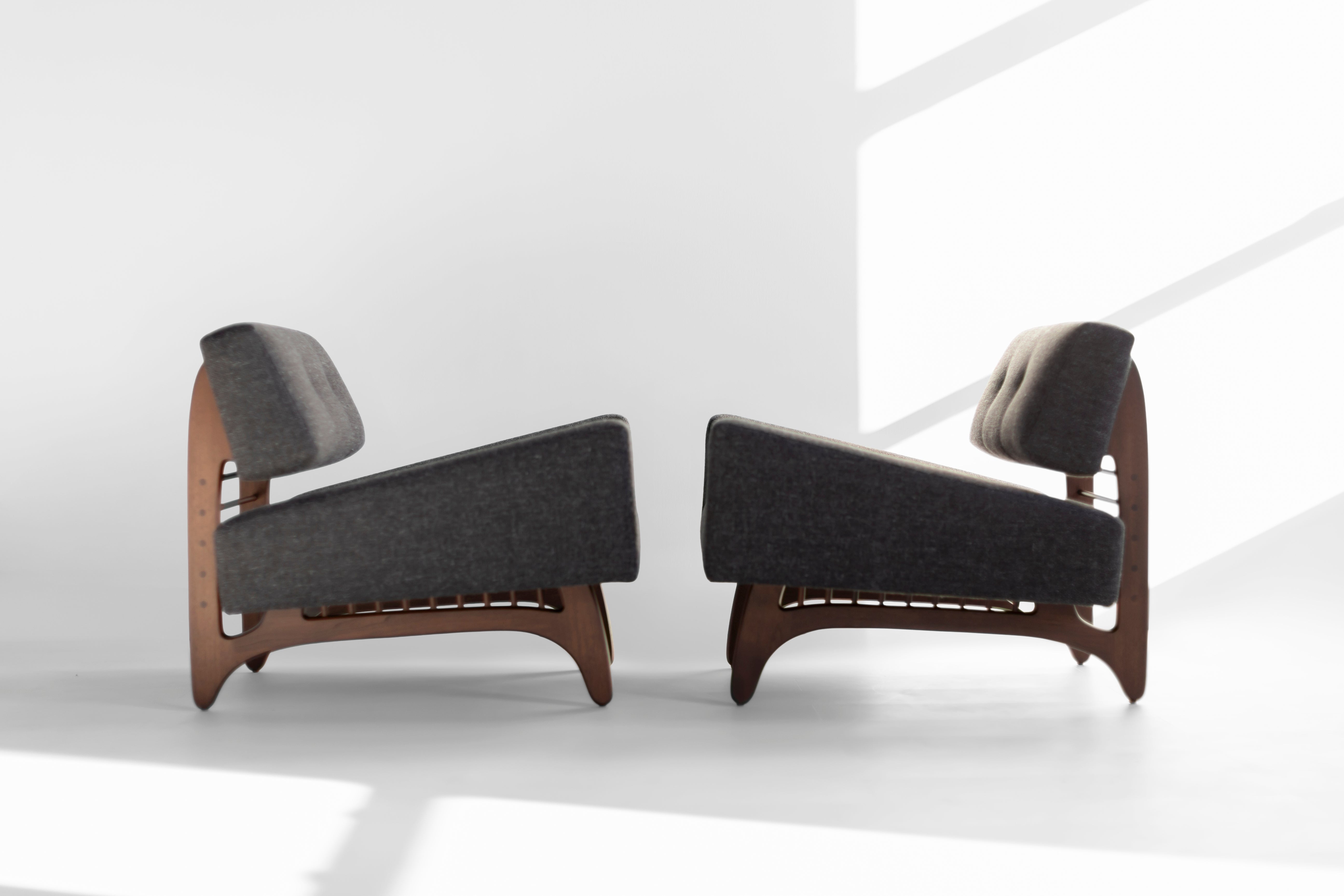 Vancouver Modern Lounge Chair - 2325
