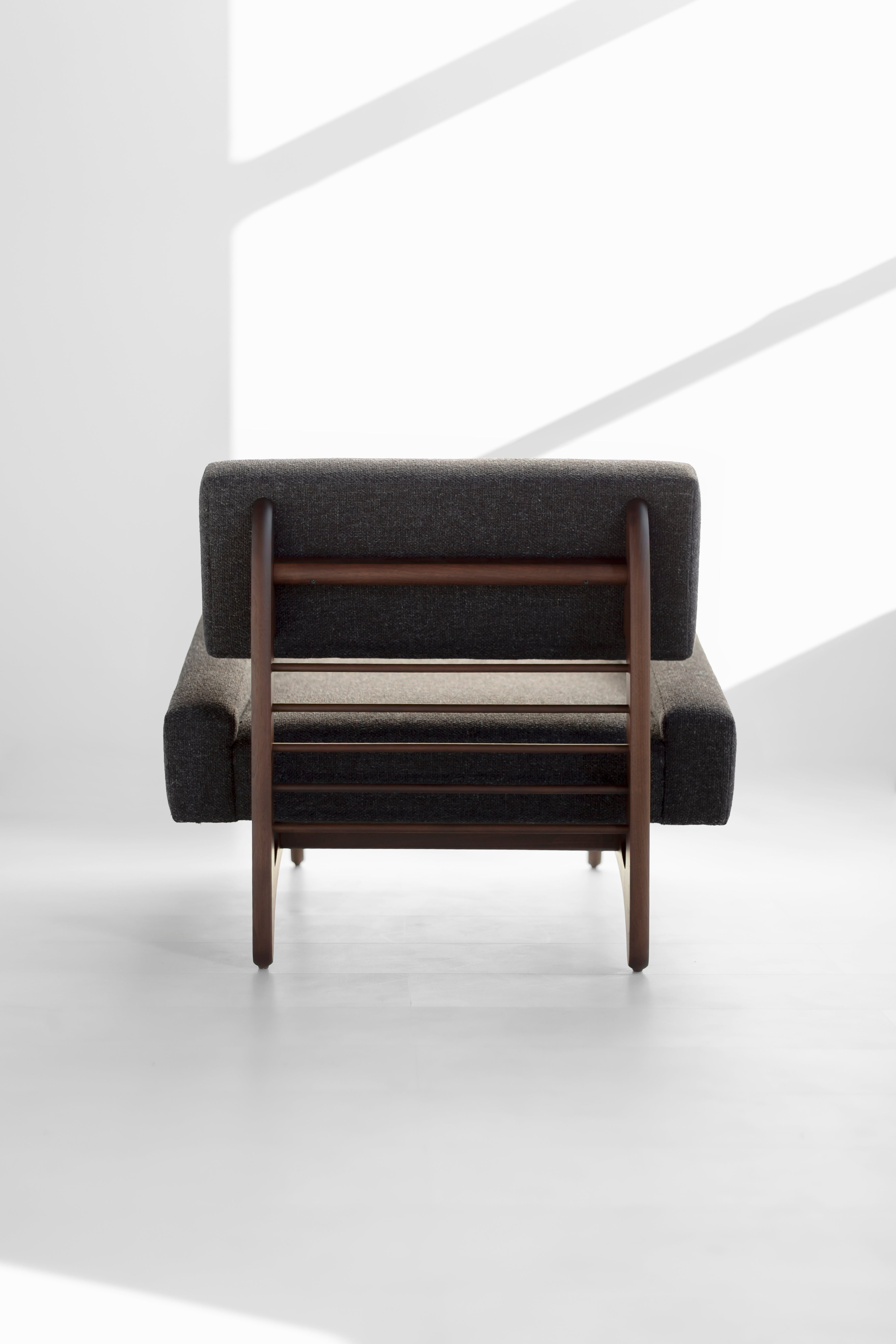 Vancouver Modern Lounge Chair - 2325