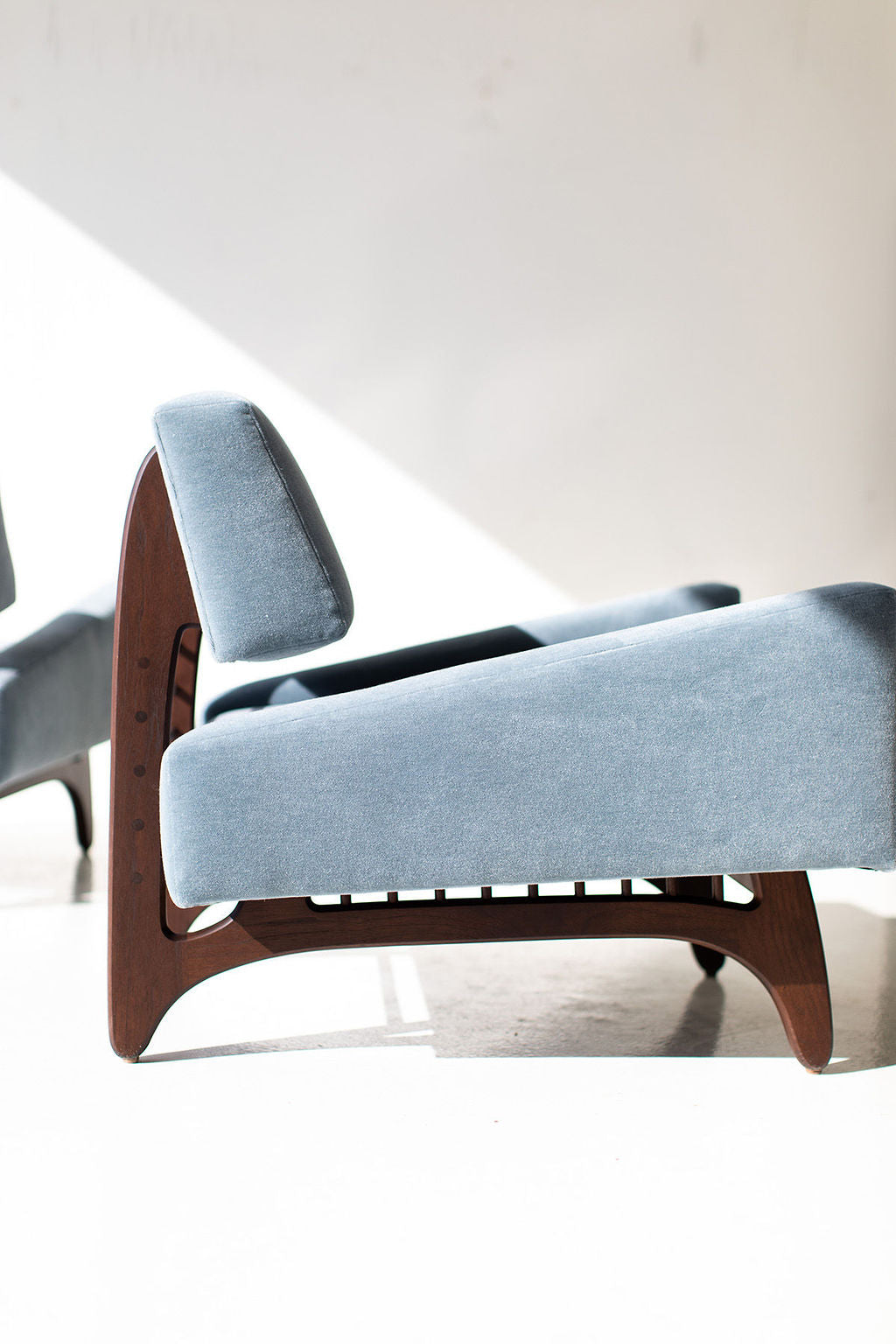 Vancouver Modern Lounge Chair in Mohair