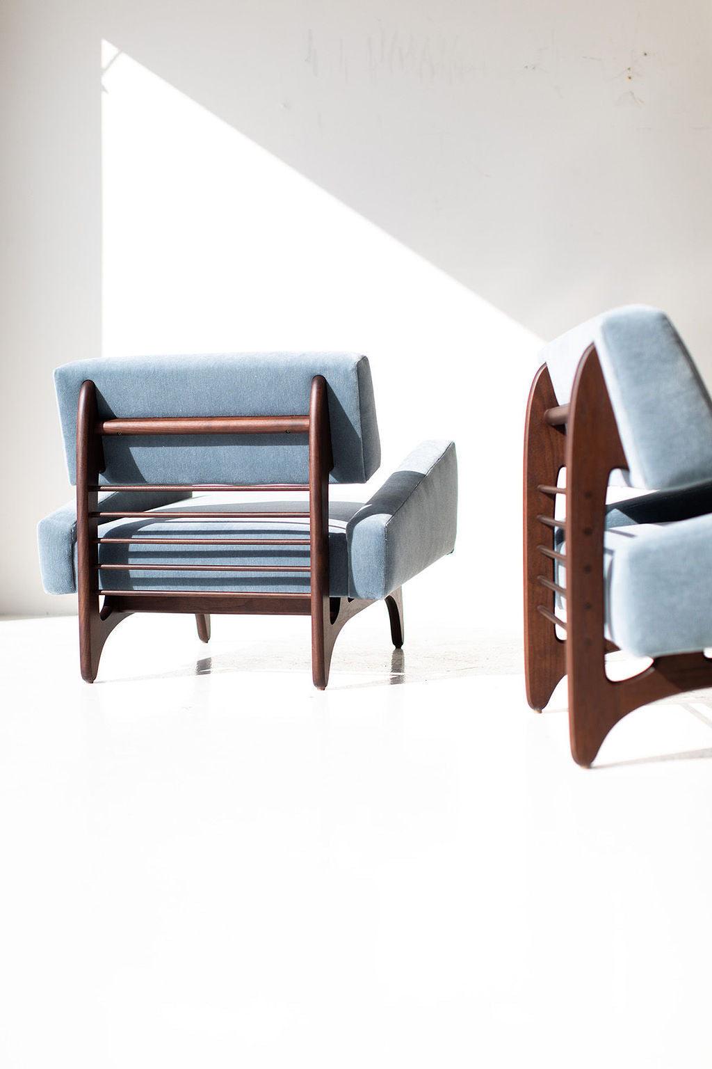 Vancouver Modern Lounge Chair in Mohair