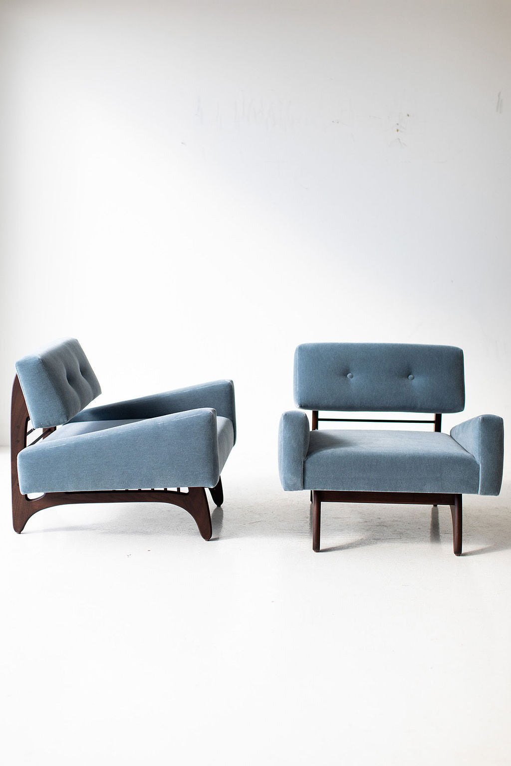 Vancouver Modern Lounge Chair in Mohair