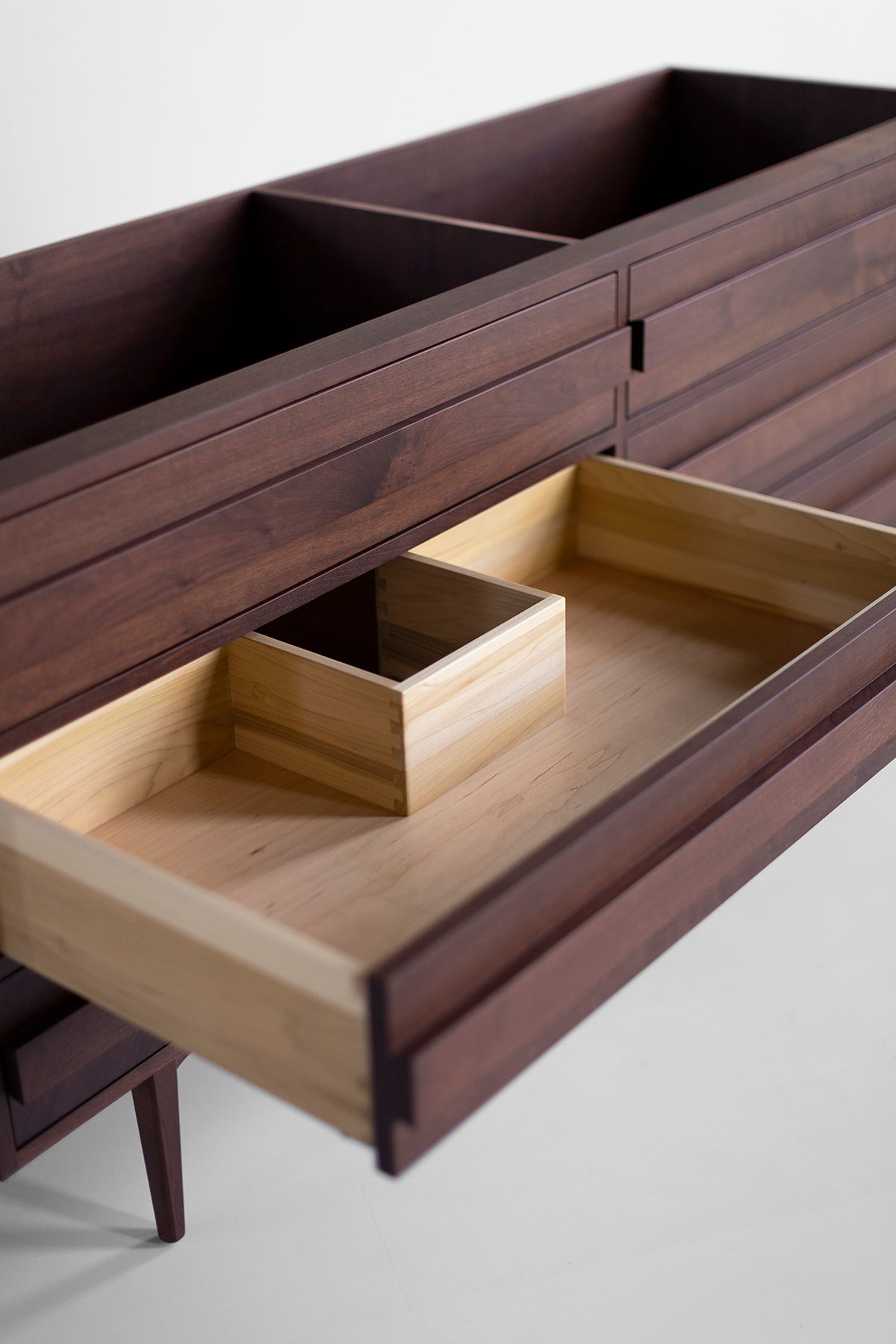 Walnut 6-Drawer Vanity - 4826